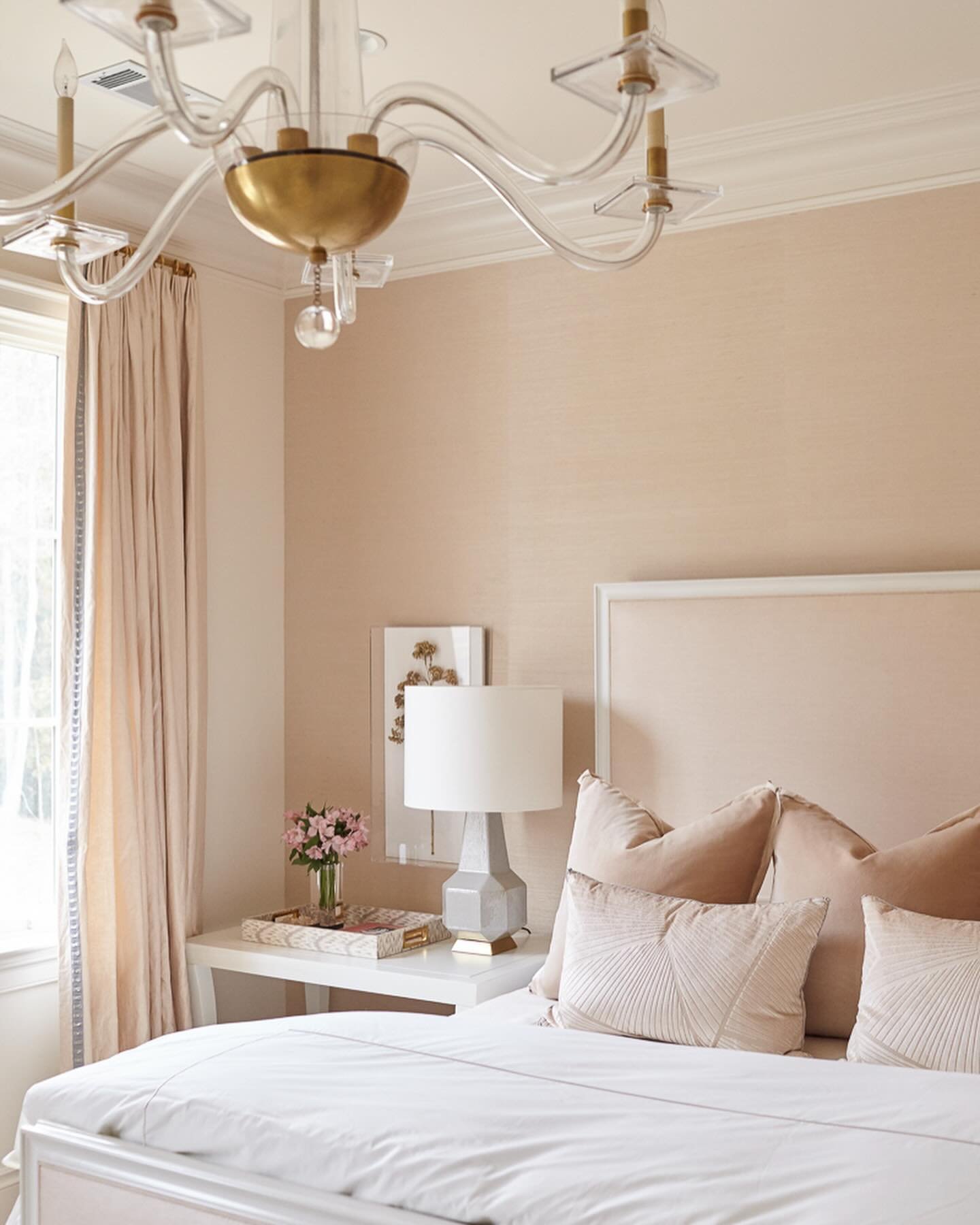 Mostly blush, with small pops of bashful 💕

Beautiful bedroom design by our owner and lead designer @lpdesignlove