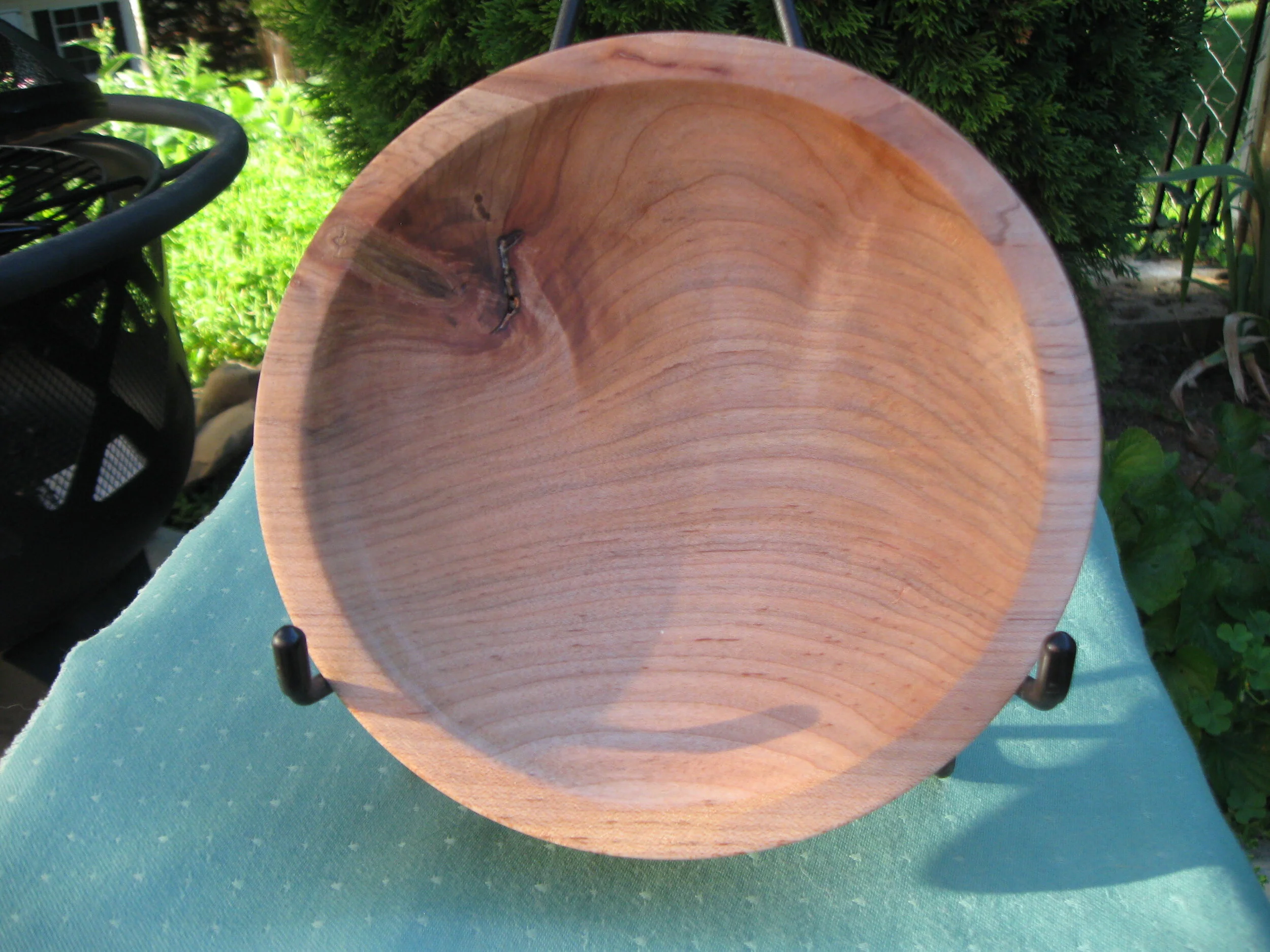 Shallow maple bowl 1.JPG