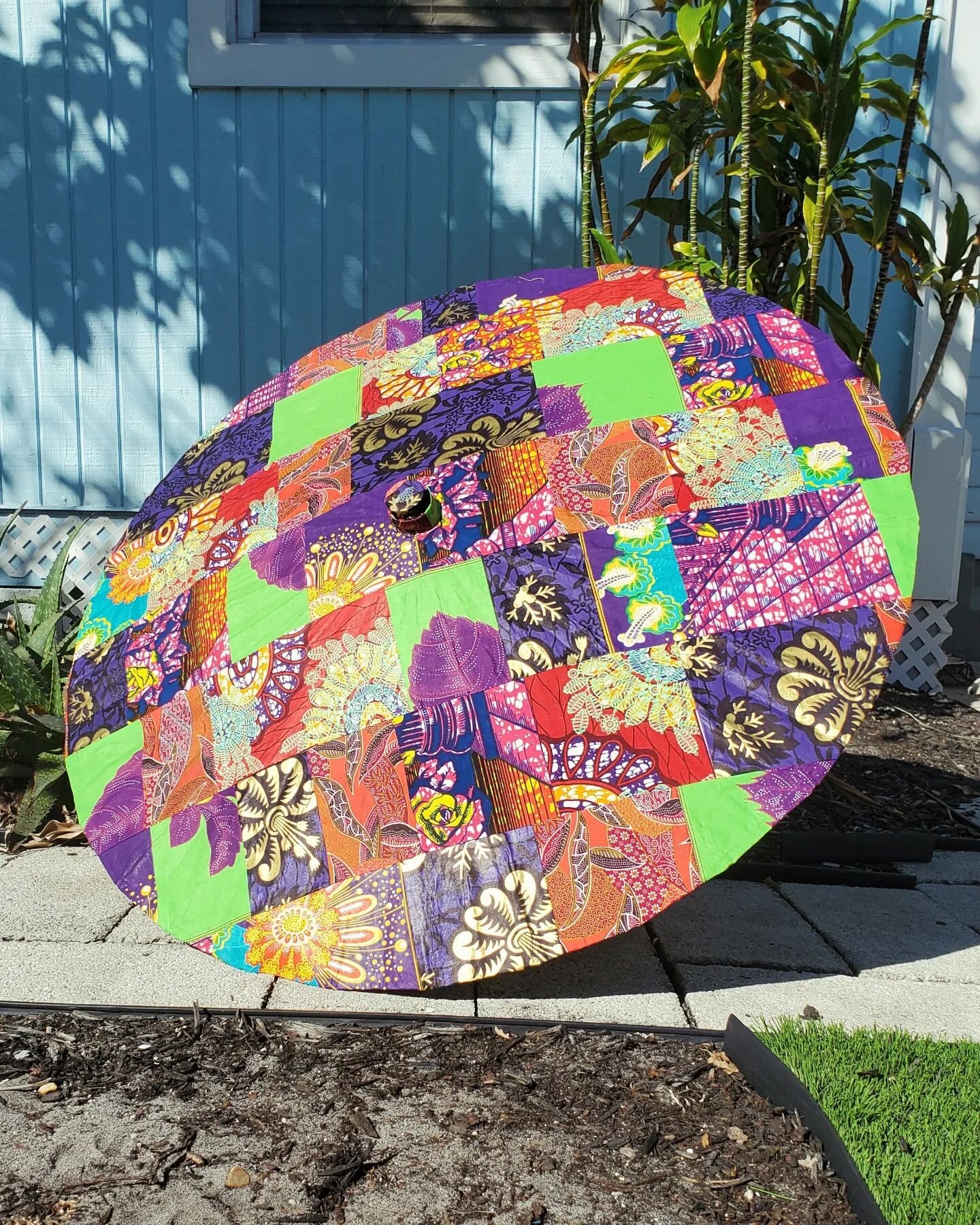 SOLD, $620

'Bolivianite' Large Bespoke Quilt Parasol

Bolivianite contains powerful calming and balancing energies for deep grounding into Mother Earth during deep meditative sessions. New levels of openness and acceptance emerge. Dreams and desires