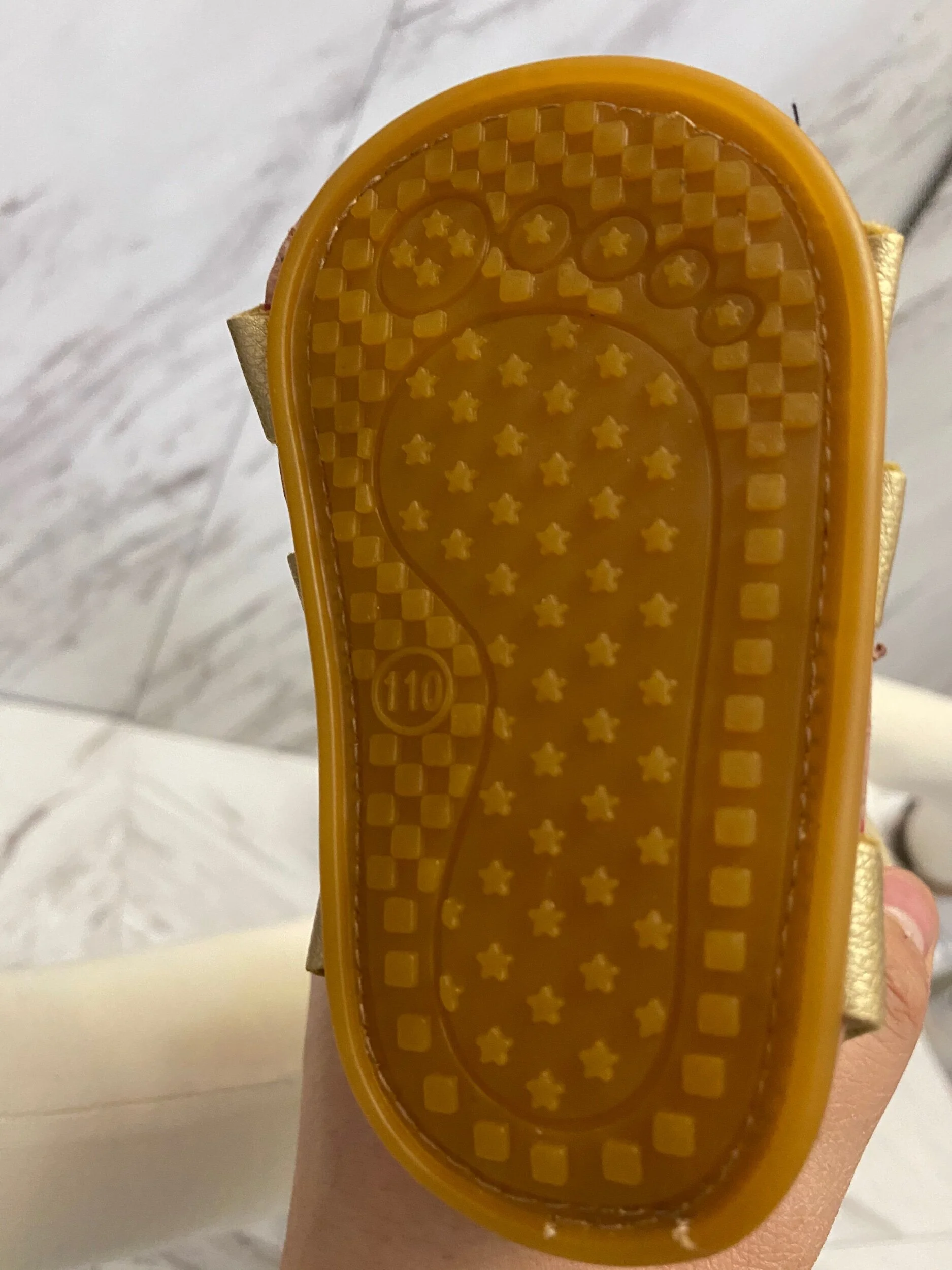 C54DCD24-BF0B-4D43-B0C3-72687C6066F5