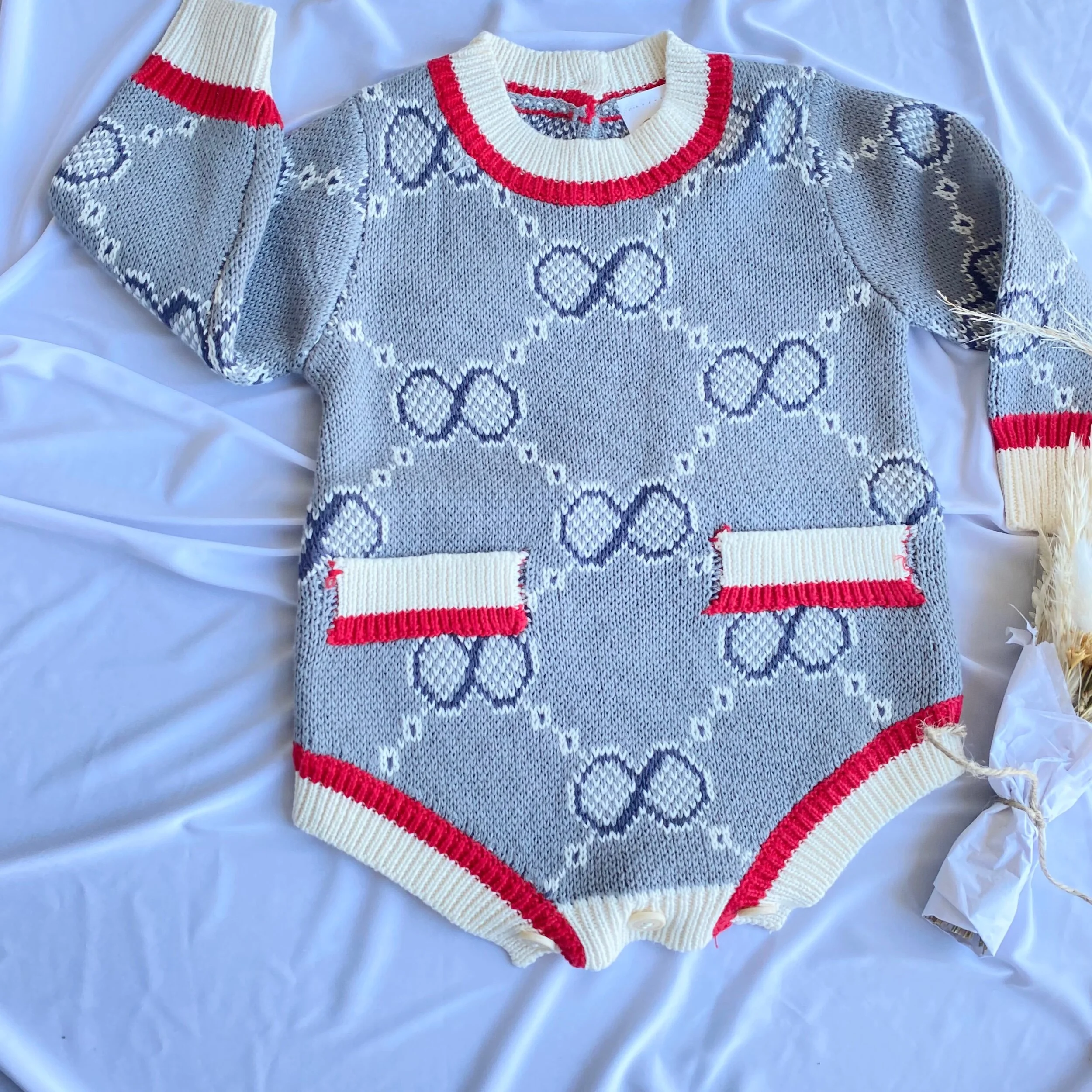 D52FF53A-67C5-4998-980C-41E6EE138222