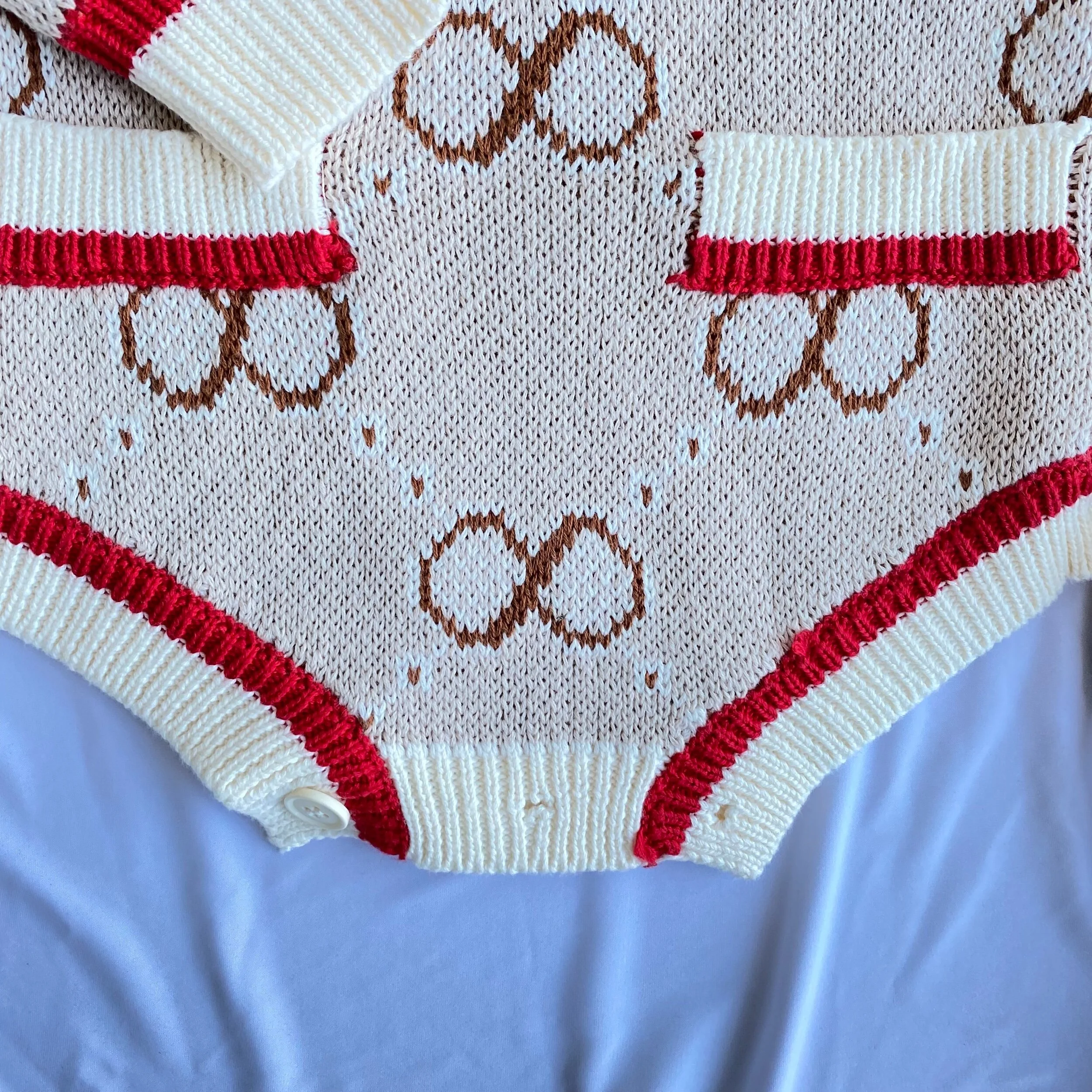 0C6E3D69-0CC9-4388-BFCC-0D86F51E223F