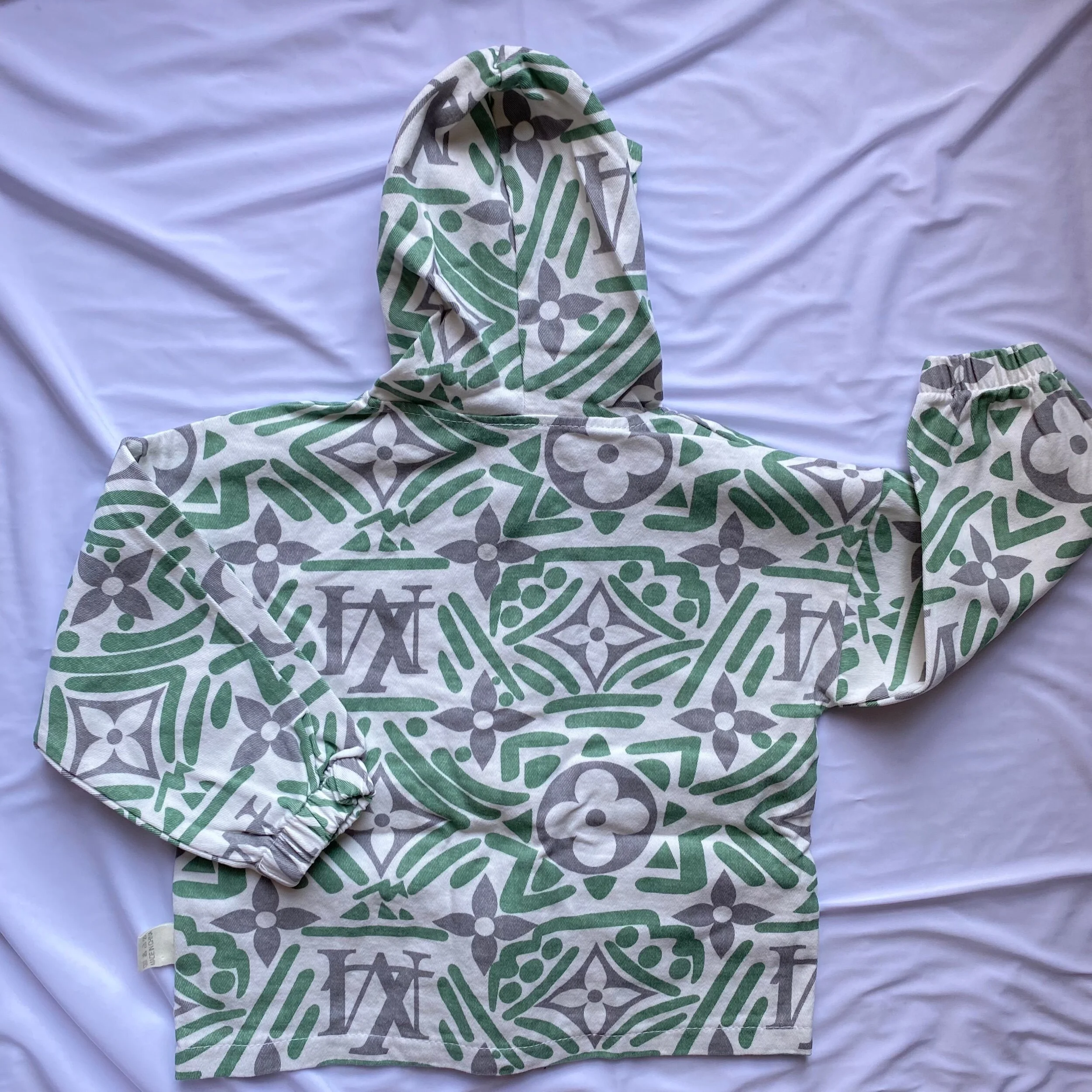 6DE8CAB8-3D2A-47BE-B7DD-0DF0EA9873E4