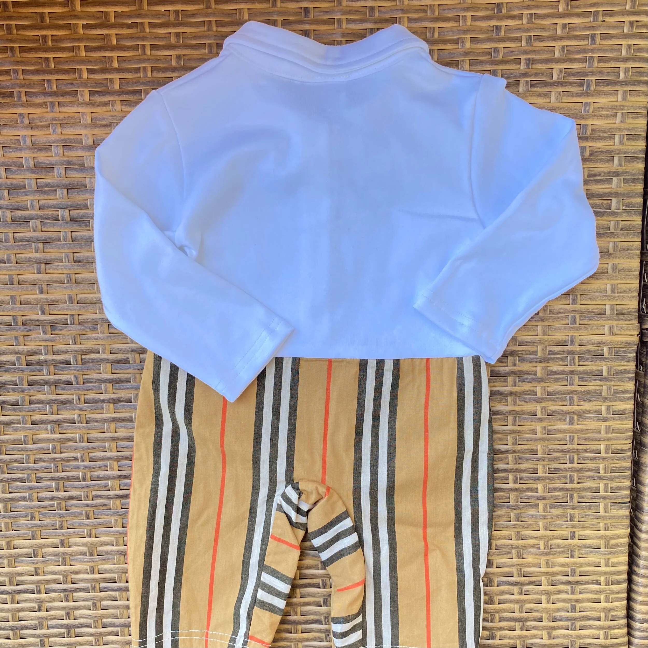 4A098846-0B92-4749-8CC7-7E4E4F0EADEA