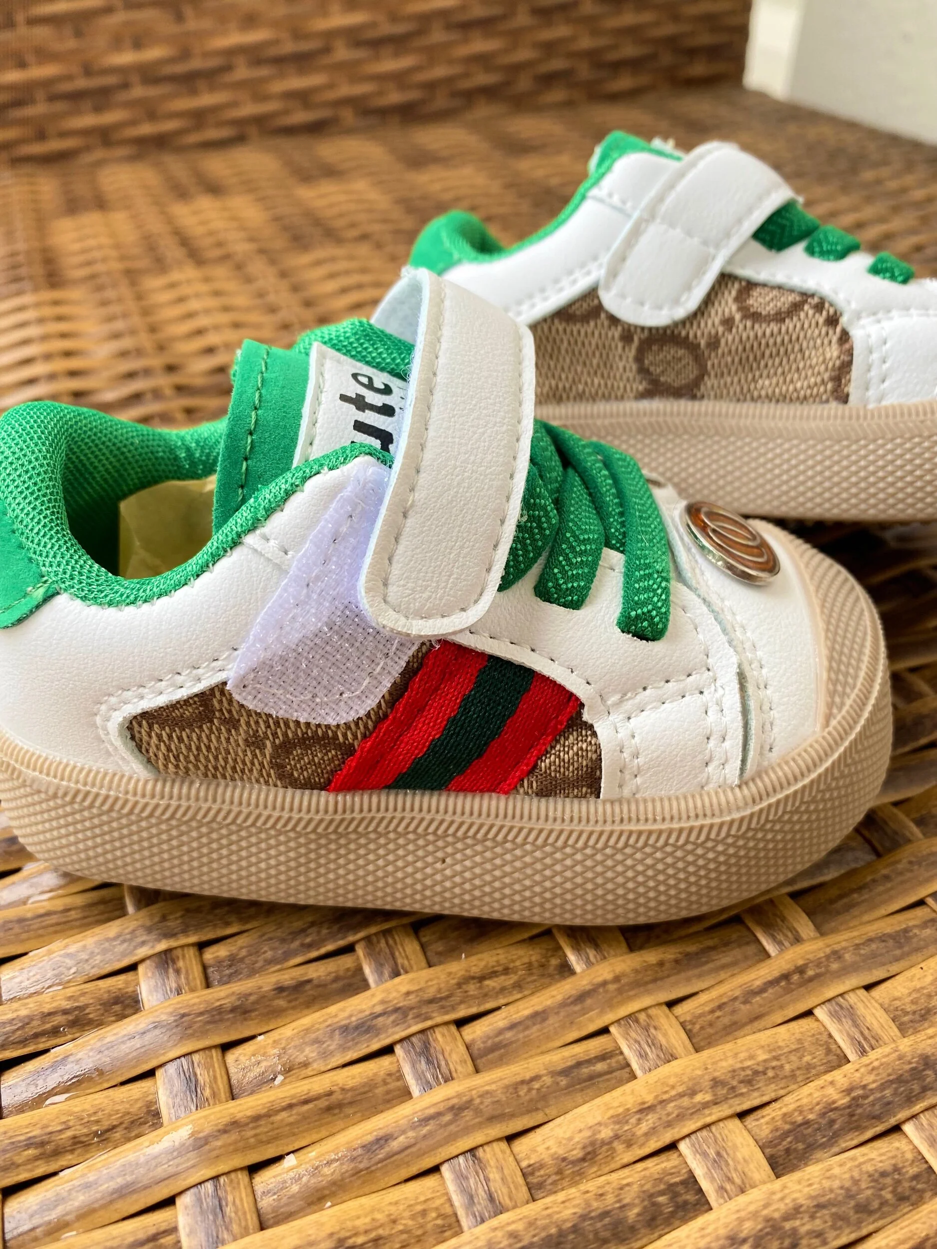 6E546706-6F93-4392-9F93-97D09A072A13