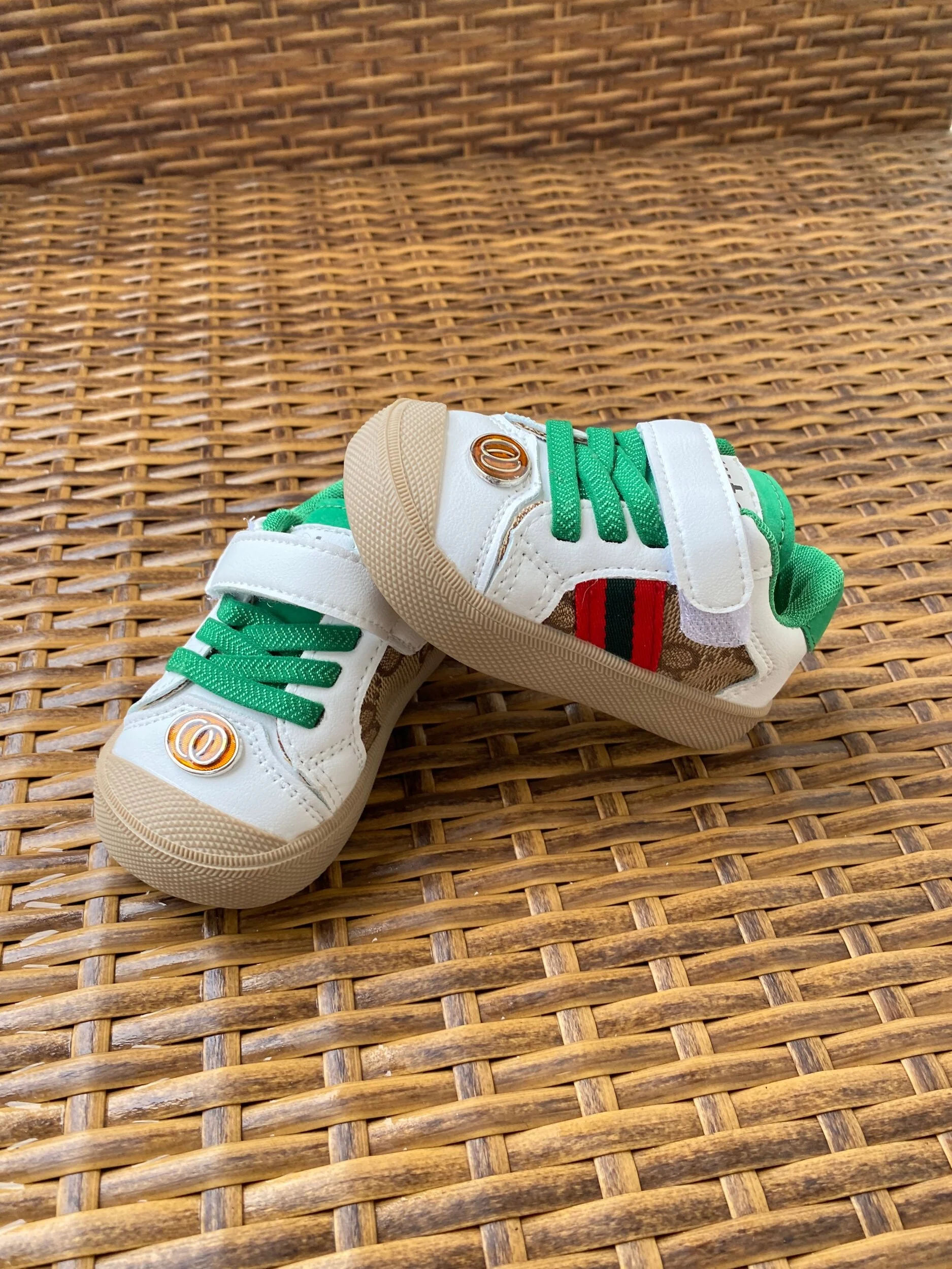 D5ED8F08-FD38-4897-ABFB-18F93A7605A5