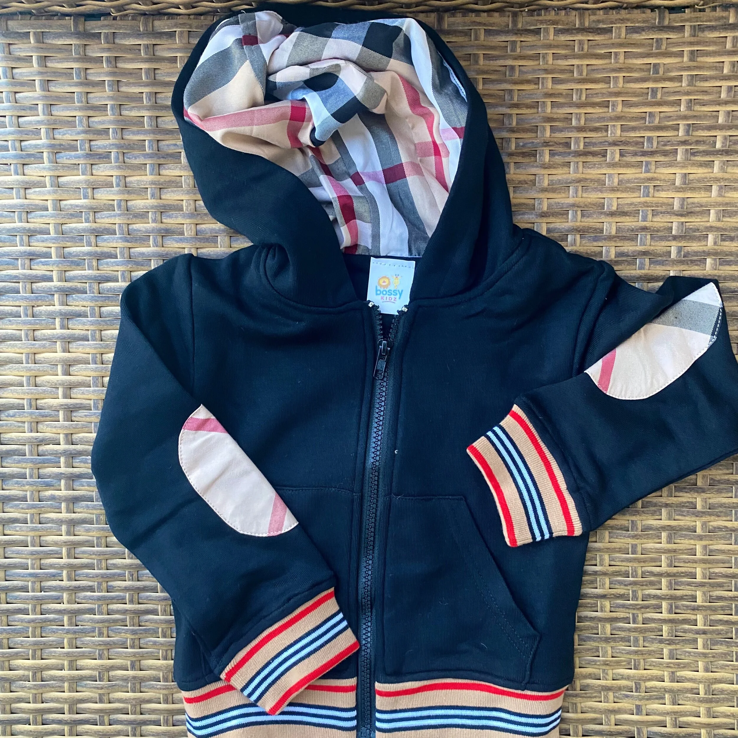 0C83B869-D8F4-4606-8855-3959403E7B94