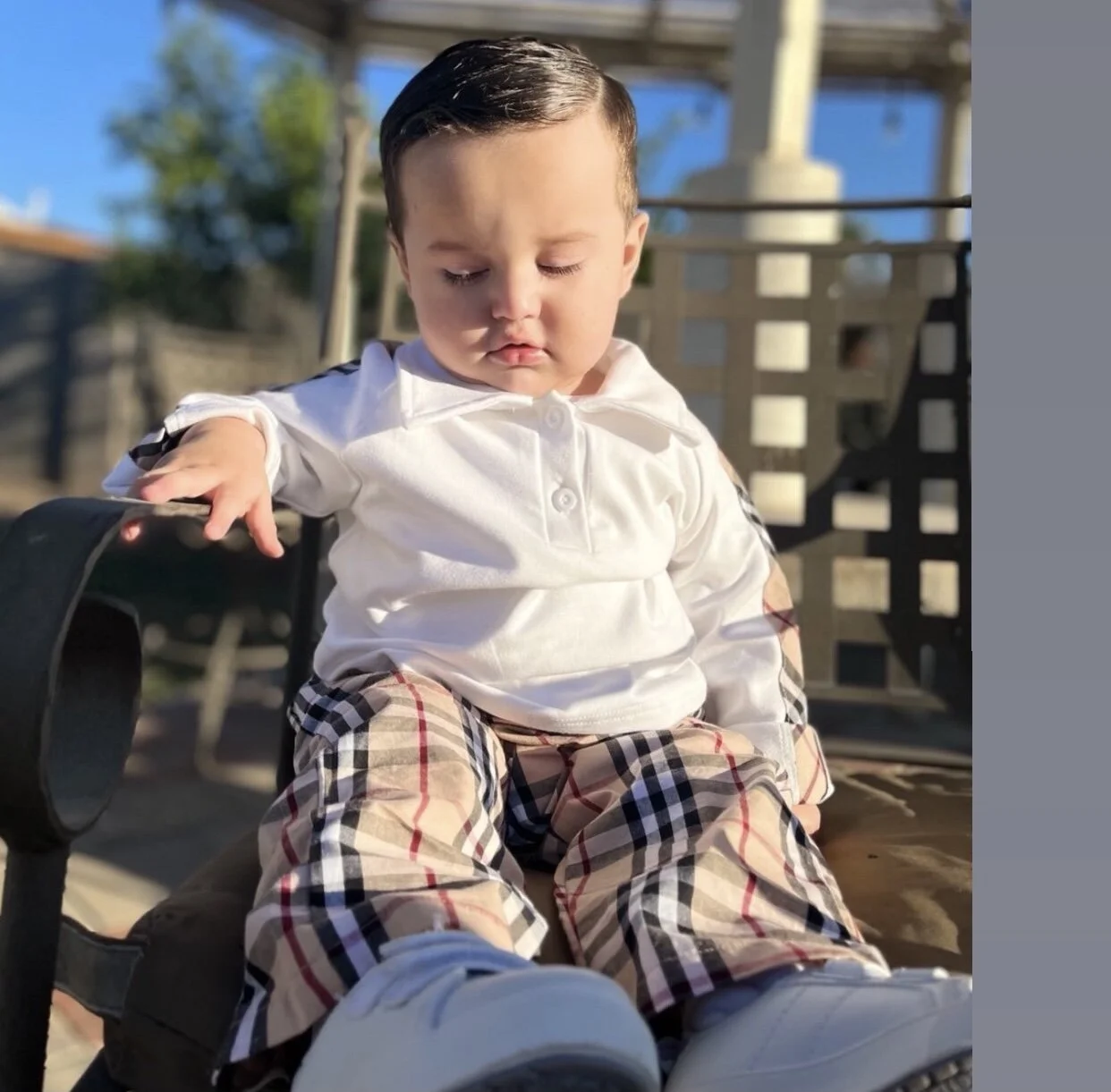 63CC3D88-4FDB-44DB-BBE9-8A7B85EBA7BA