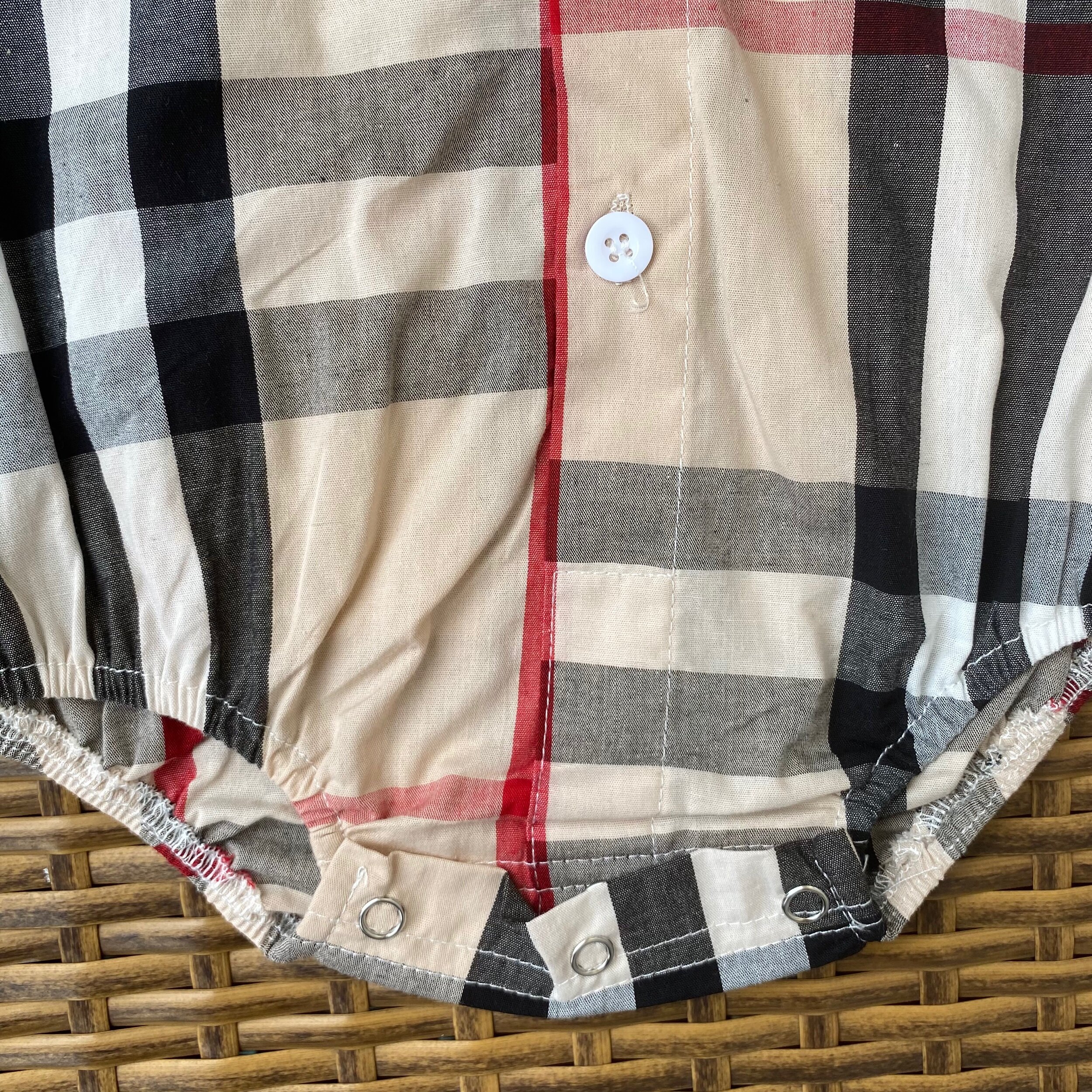 FBF75E75-75E2-40BA-B6D3-405FA56D78CC