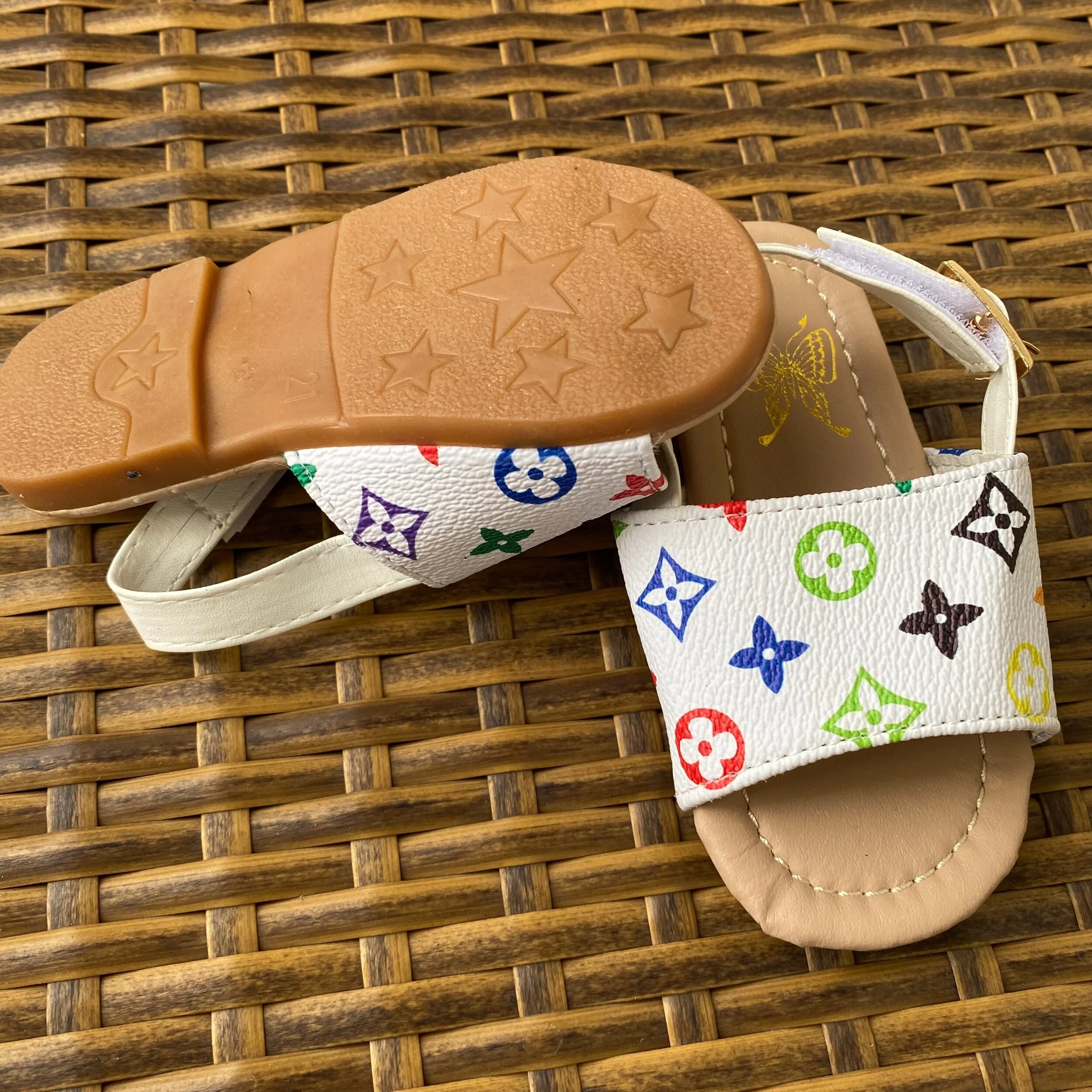 A0B32CD3-E642-40BD-8F78-51E828B4D5D2