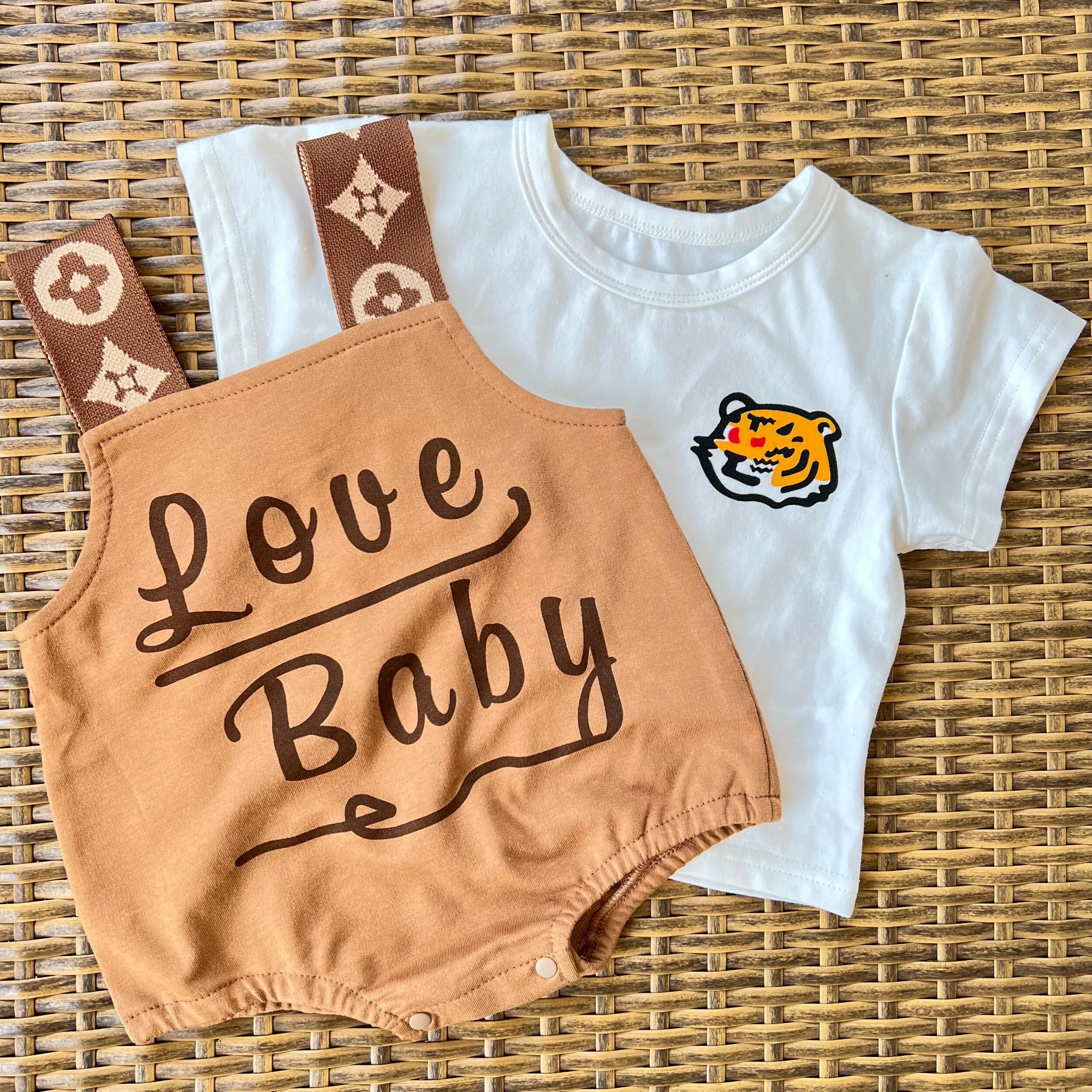 20CA8E81-DA5B-4F8C-9420-EDE5FD91D259