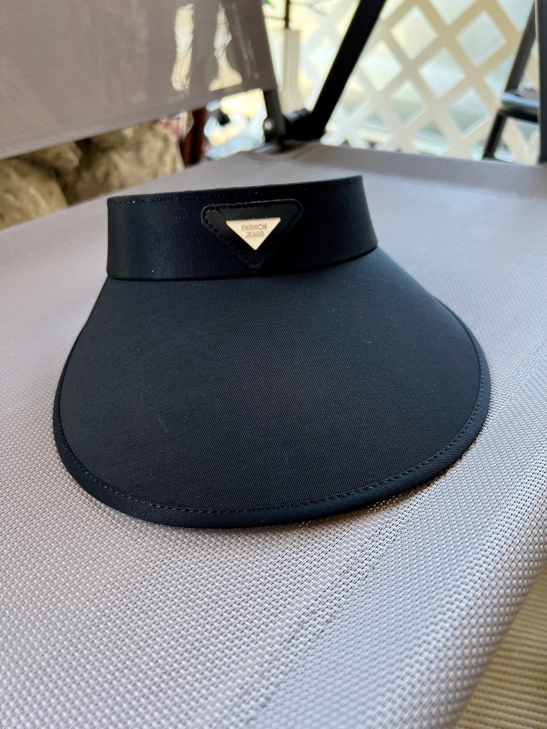 BF7BD51A-6A4E-493B-9A06-0D4E75C9CCAD