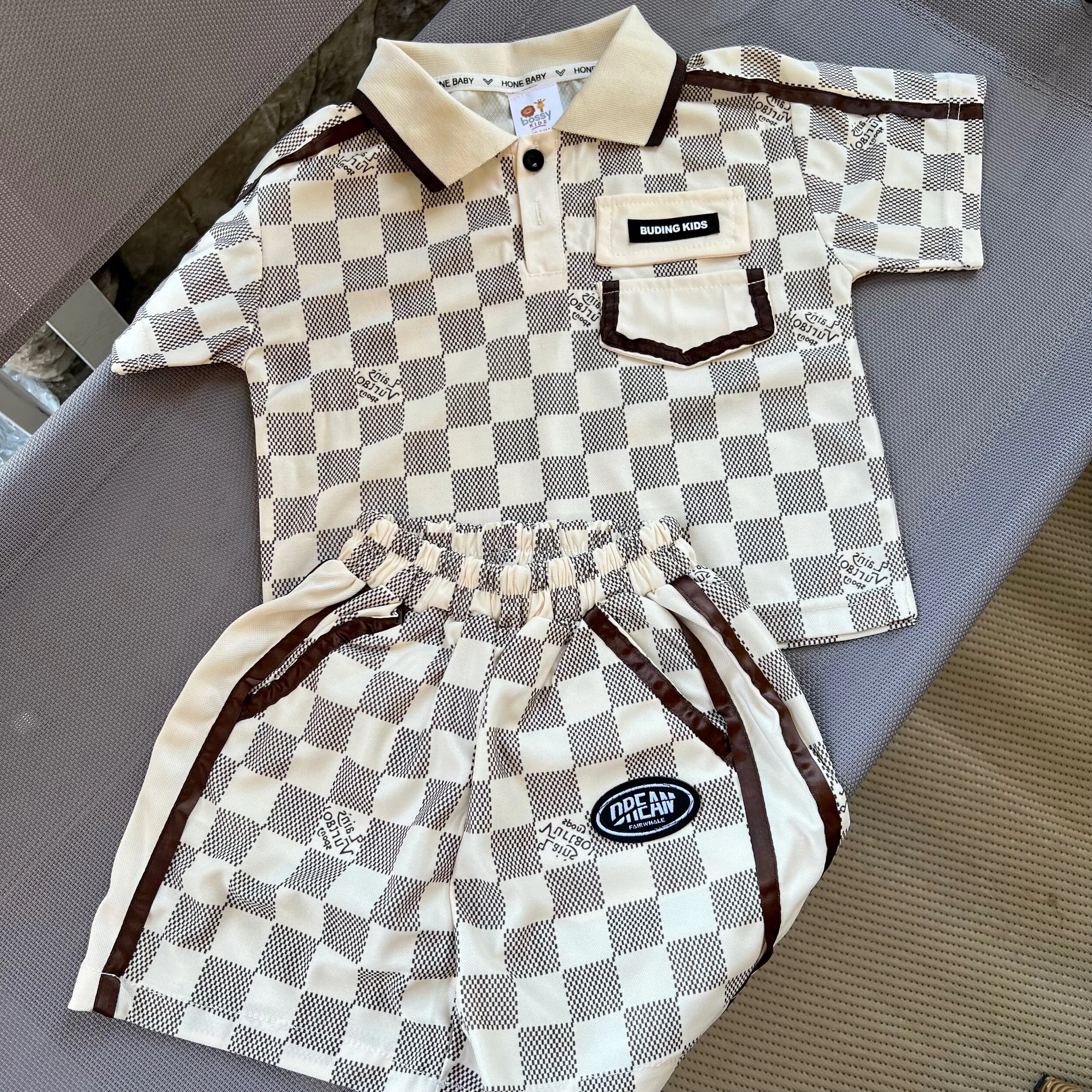 E2DF8D31-90E3-473E-B492-30E3A05E1CF1