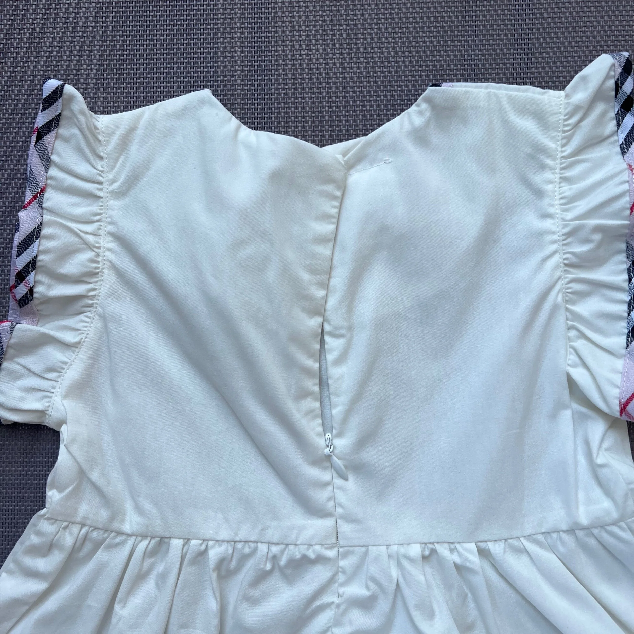 8982B3A9-39F6-4EF3-BD8F-9A2BD79A988B