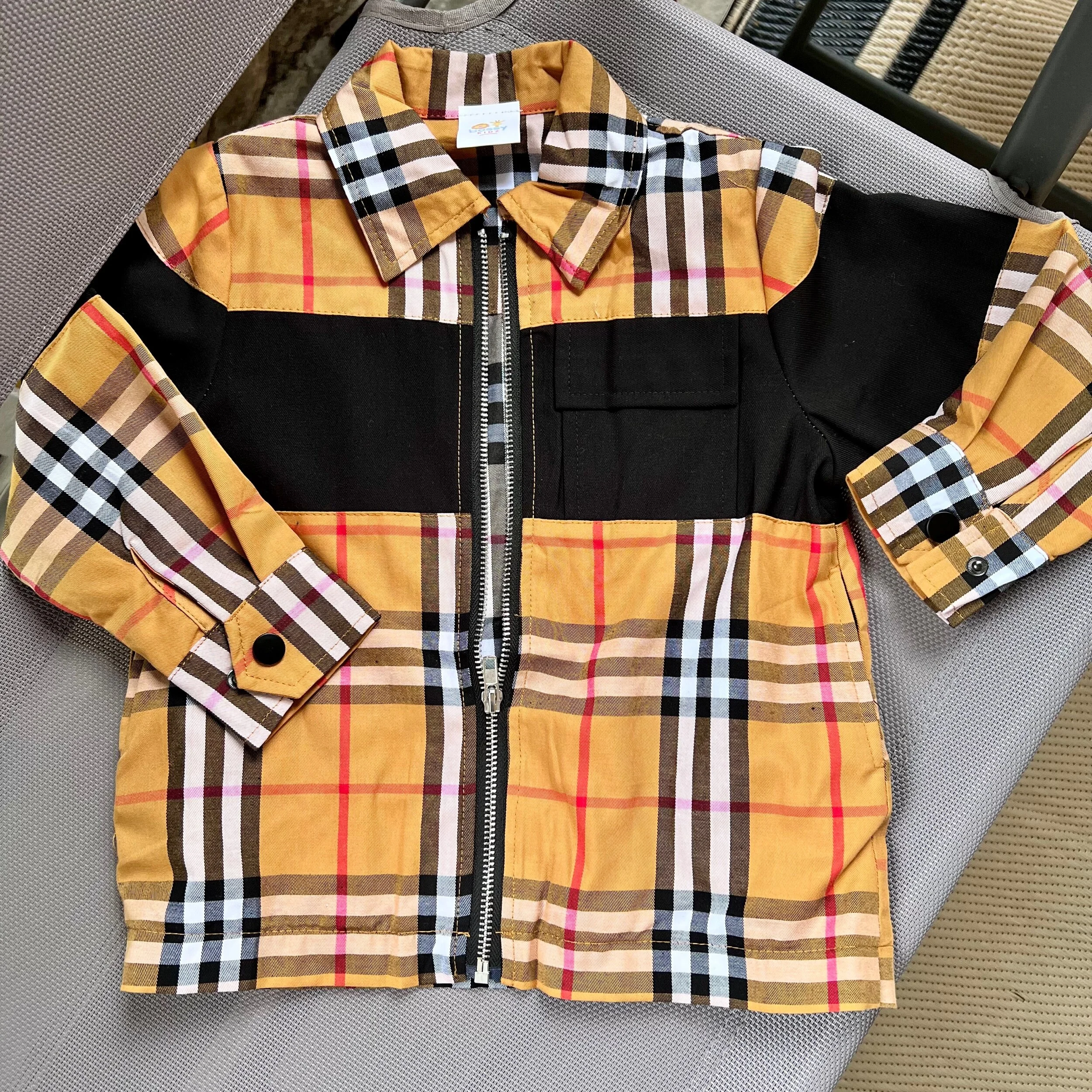 8FC26E0E-8582-4E30-AB72-262E20B86386