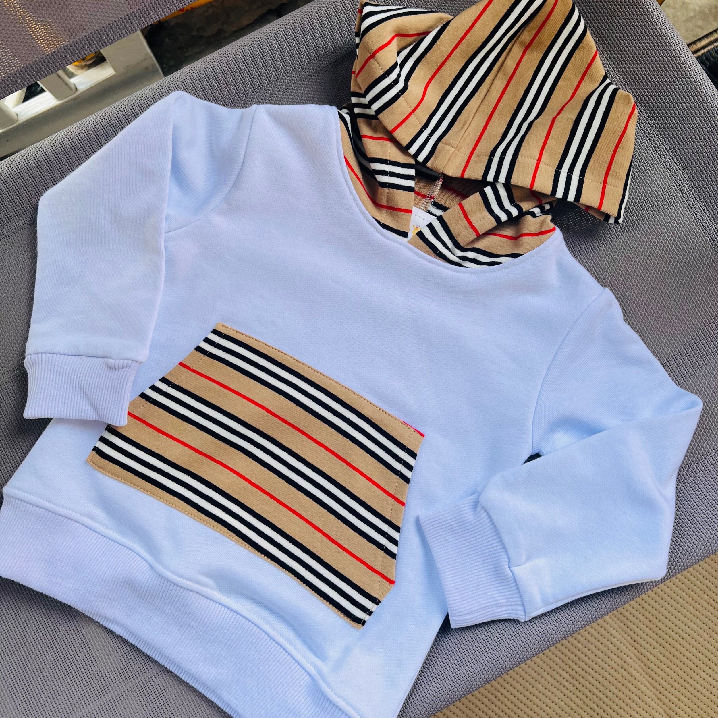 11C822BC-E7C0-4C4B-A0B8-8CA2D36096C4