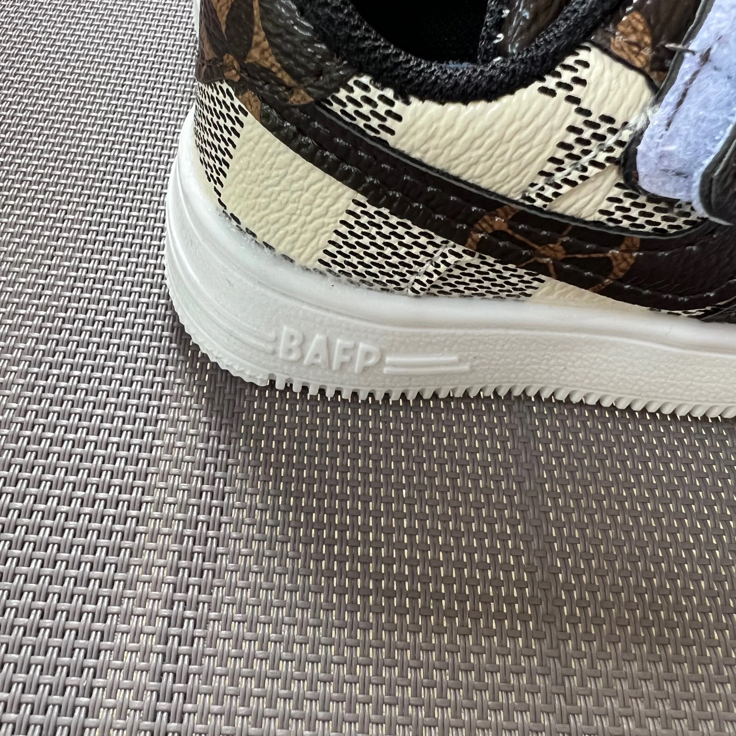 F2A64312-E8D5-4D53-8BD0-EA69CA682367