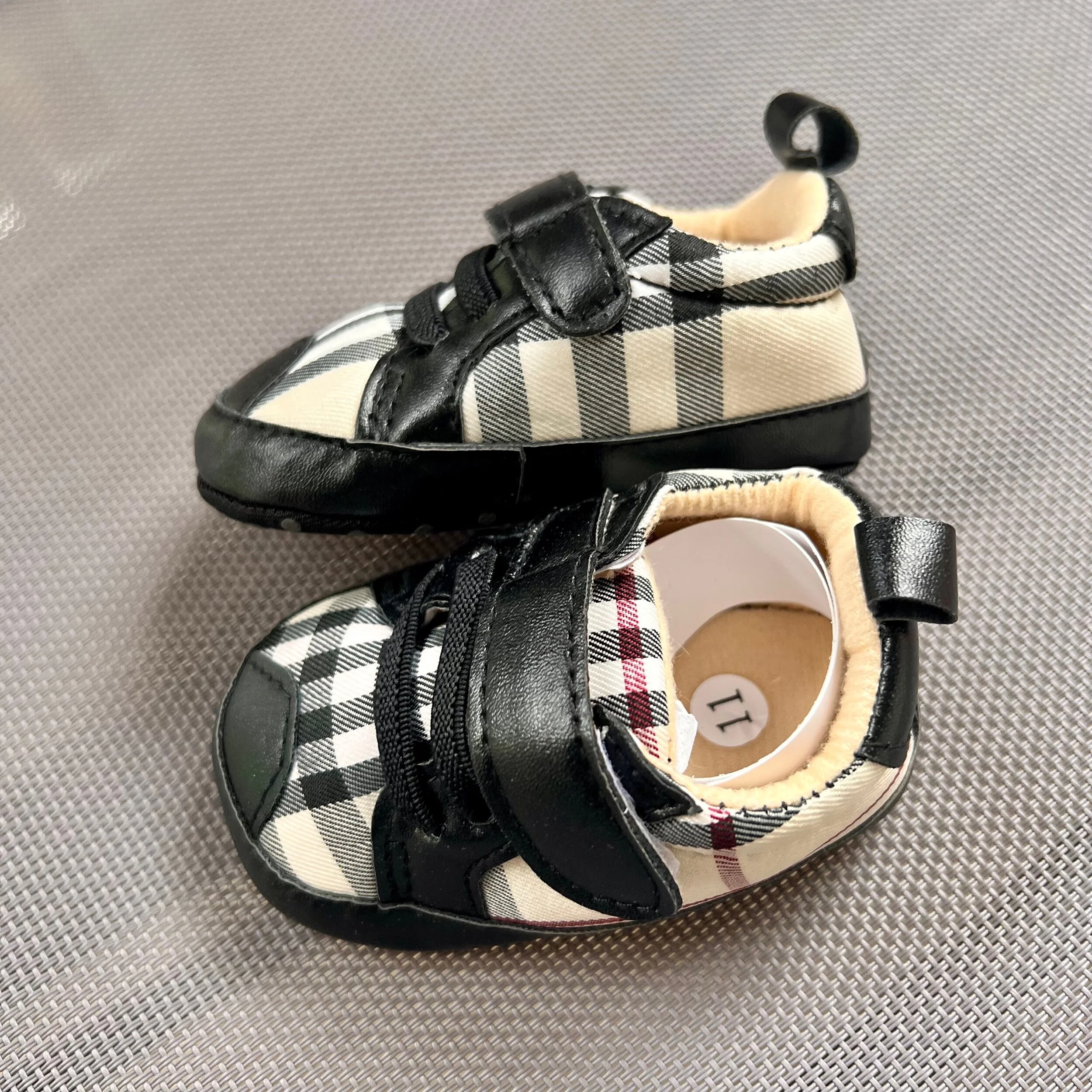 17692AB4-B7DC-44BF-8A08-8FFEF35167D1