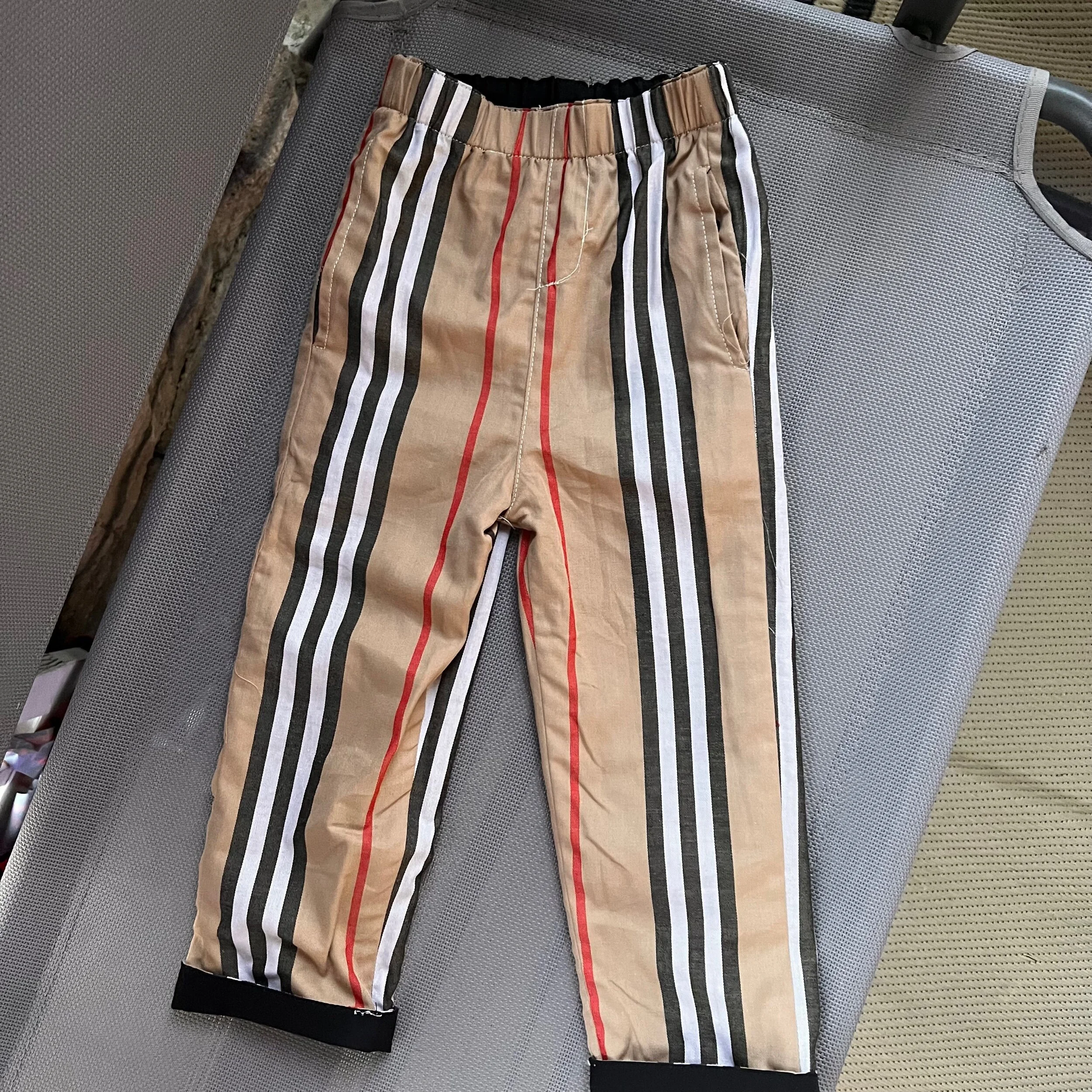 87FD8DA9-8C9F-4FEE-81B6-31FCB0460C43