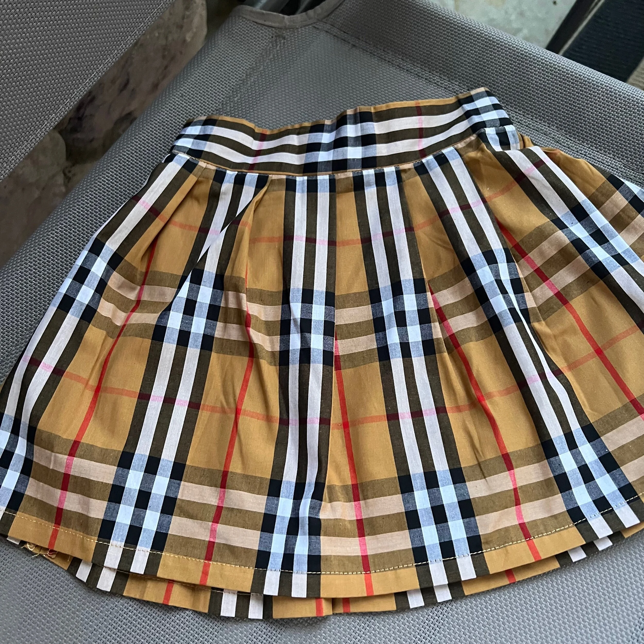 25699BCB-4A43-4EE1-834F-BB157454069C