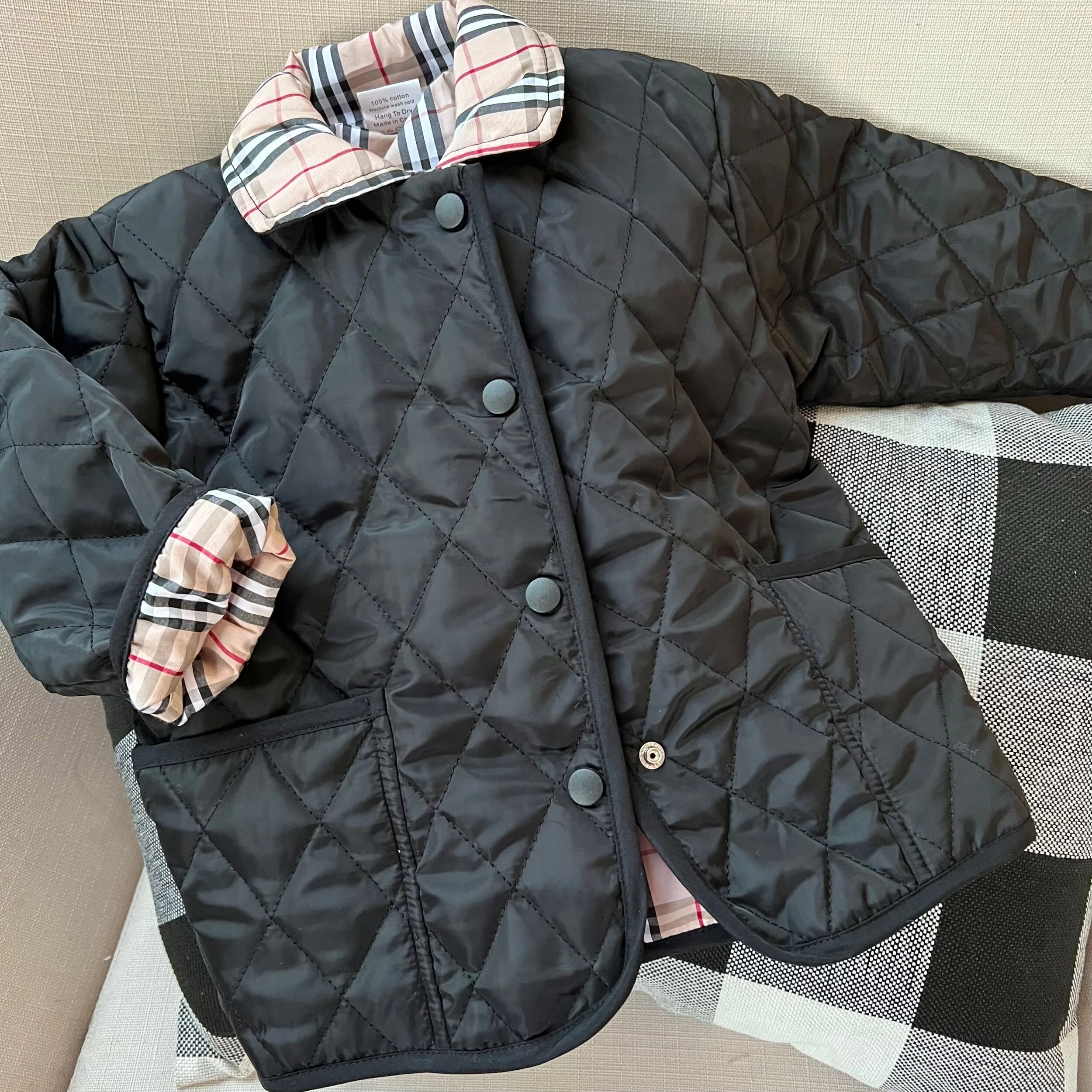 D9BB6051-780C-49F2-8EE4-98EE7087494F