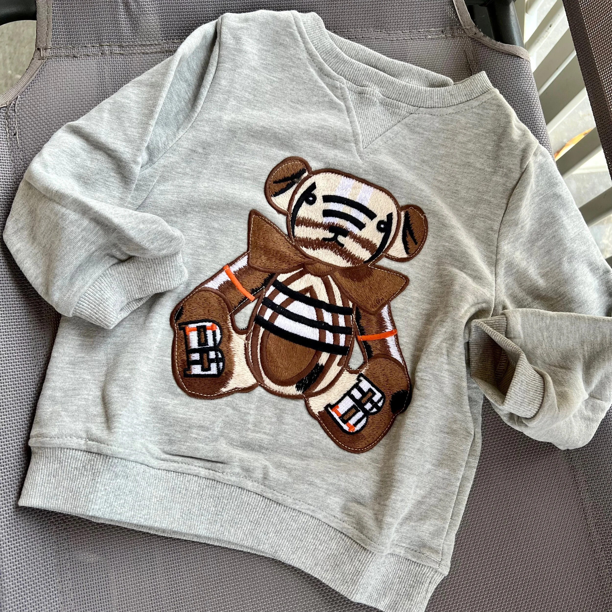 21FD48BE-5DA8-472E-9B41-686F98A7FF6C