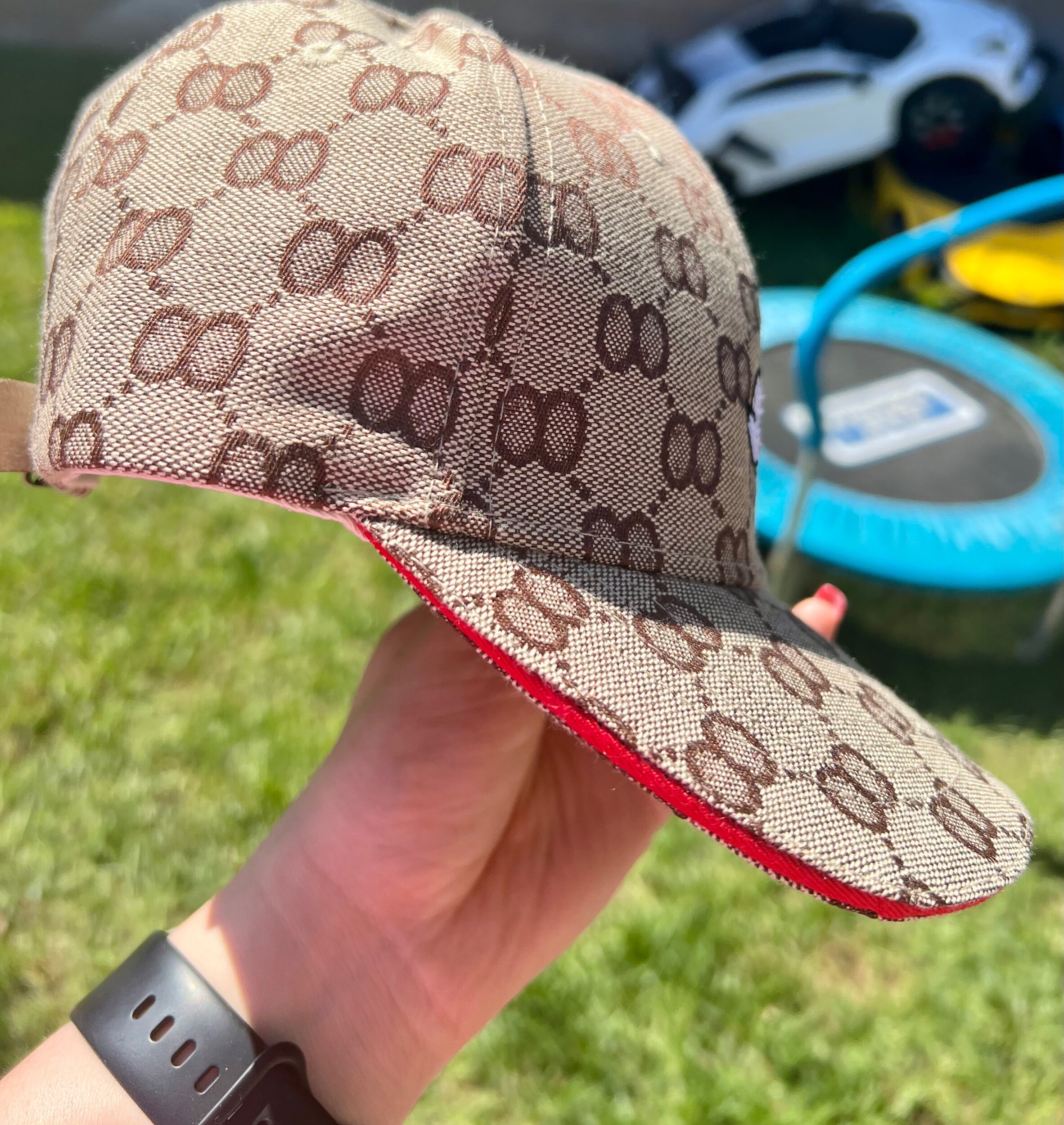 9C98034C-5B63-4210-AD73-84F7892E41B7