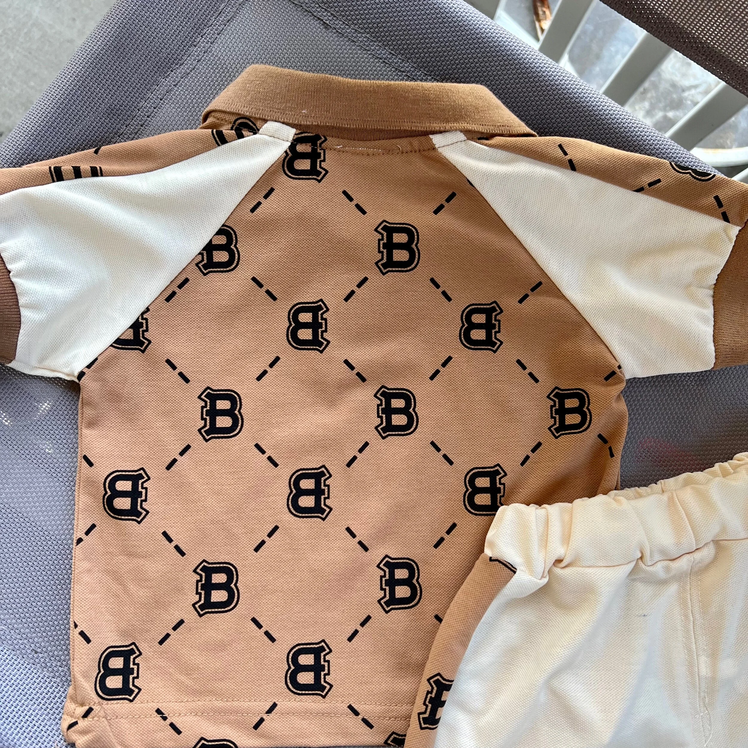 D1579CA9-7528-4D2B-B5A3-F1008FA42541