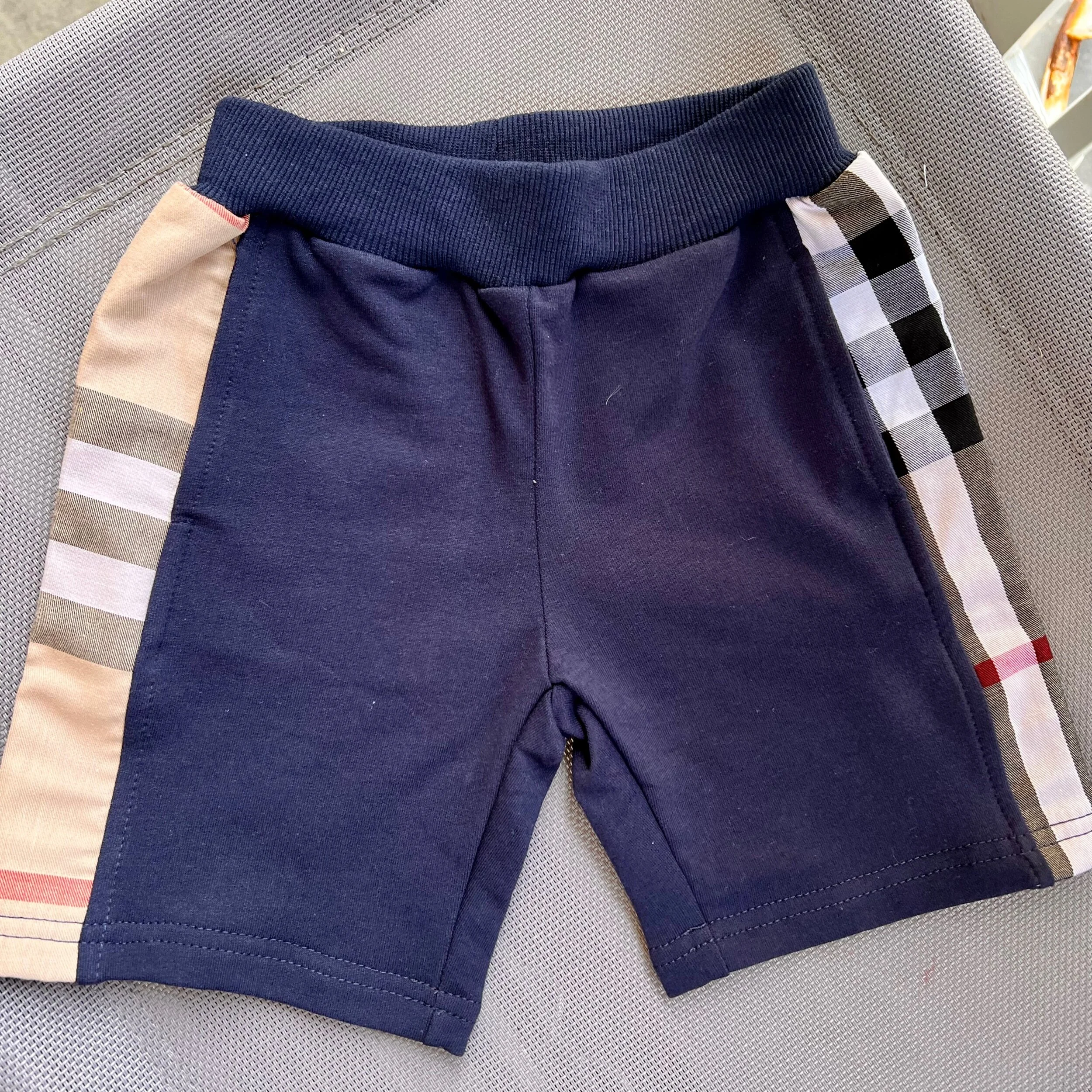 746B95EC-6BF5-496A-9D9C-B06695834B29