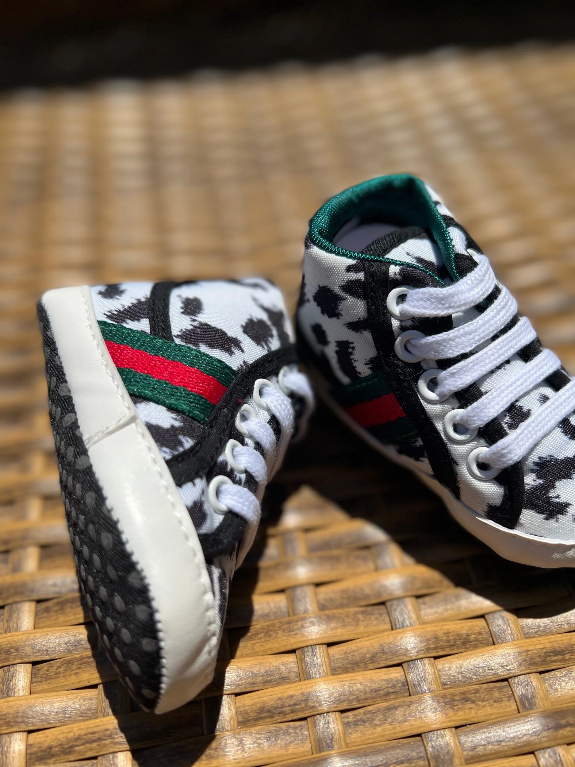 A80A064B-01E1-4EE6-93ED-B187F9567F0F