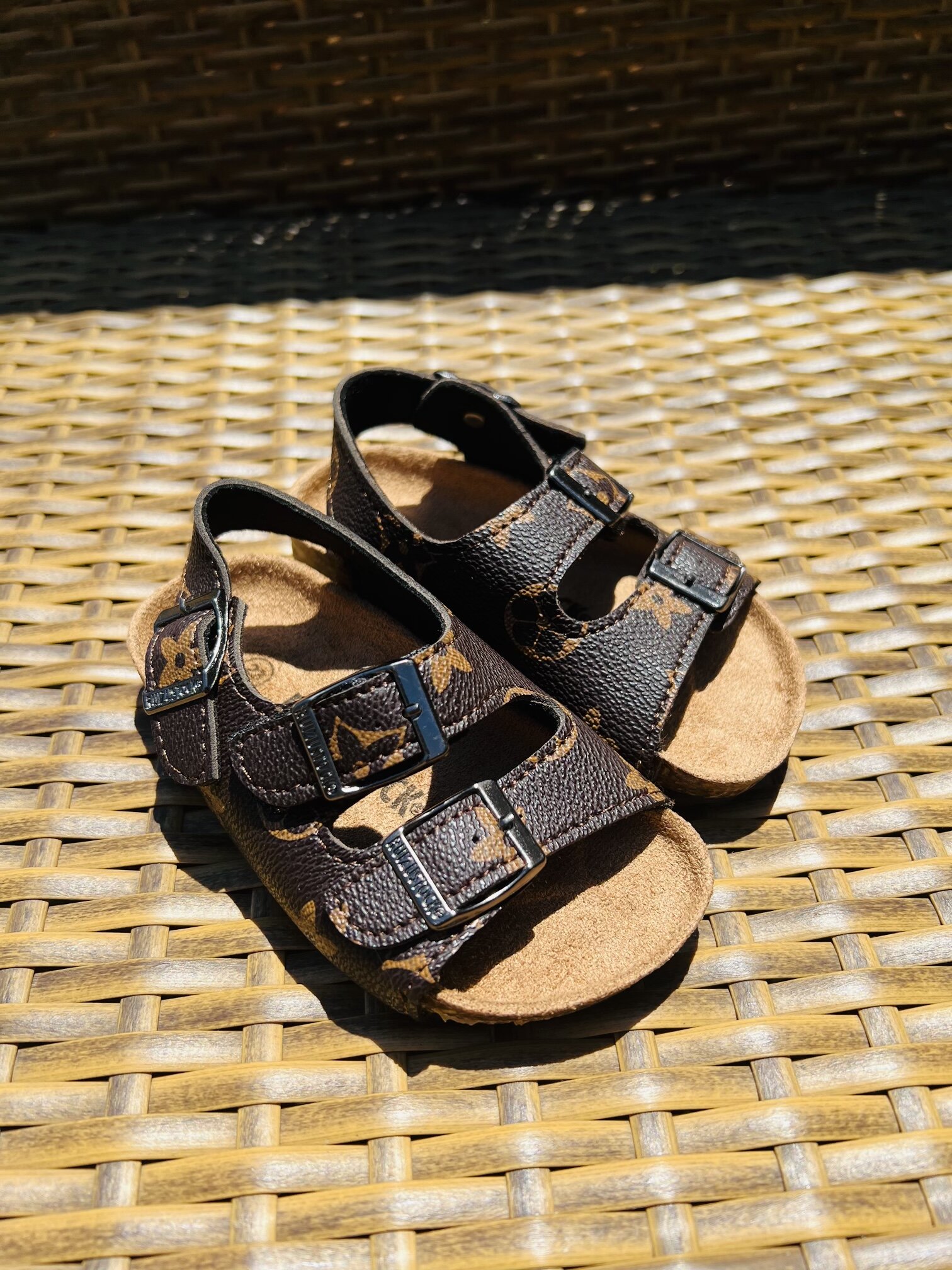 772A7869-E919-44E8-A6D6-ABE93901D0B3