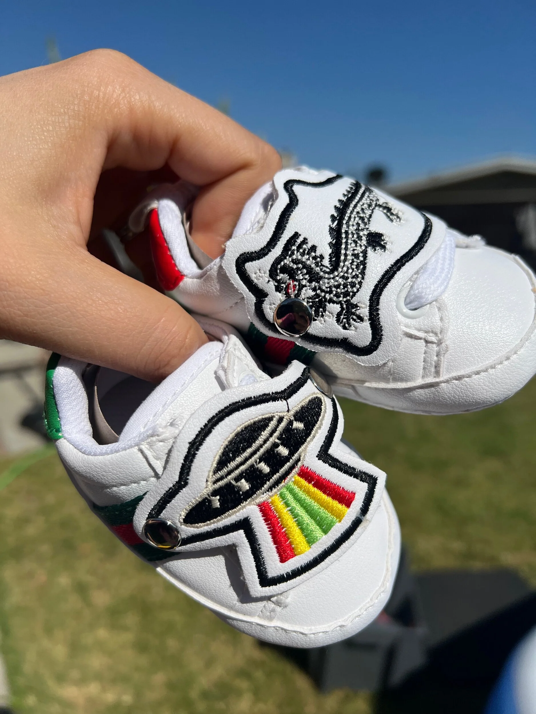 FF875B44-8012-4727-9D08-455E87C855CE