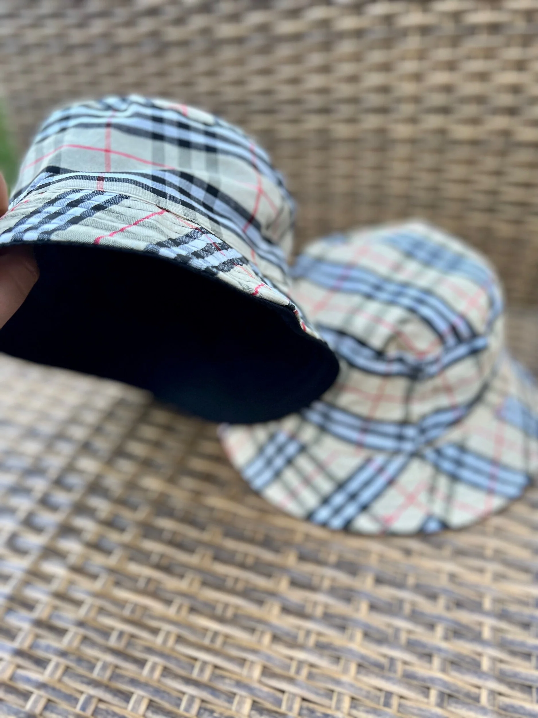 2DE9E248-3523-45B1-9B74-E77178BB2484