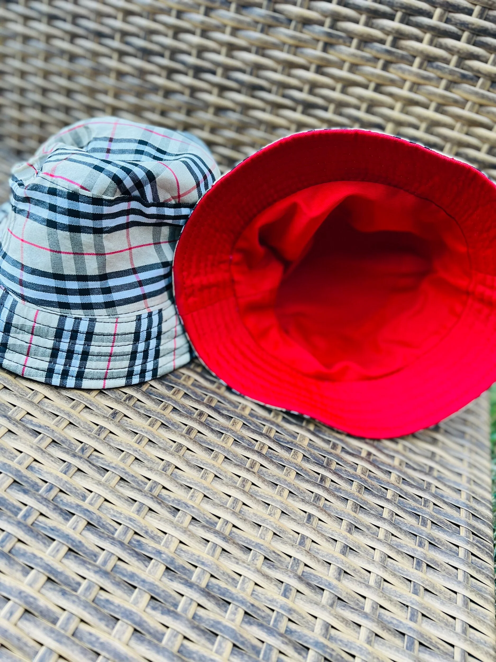 9DF2A3F8-1507-4055-8741-6206867D8BE4