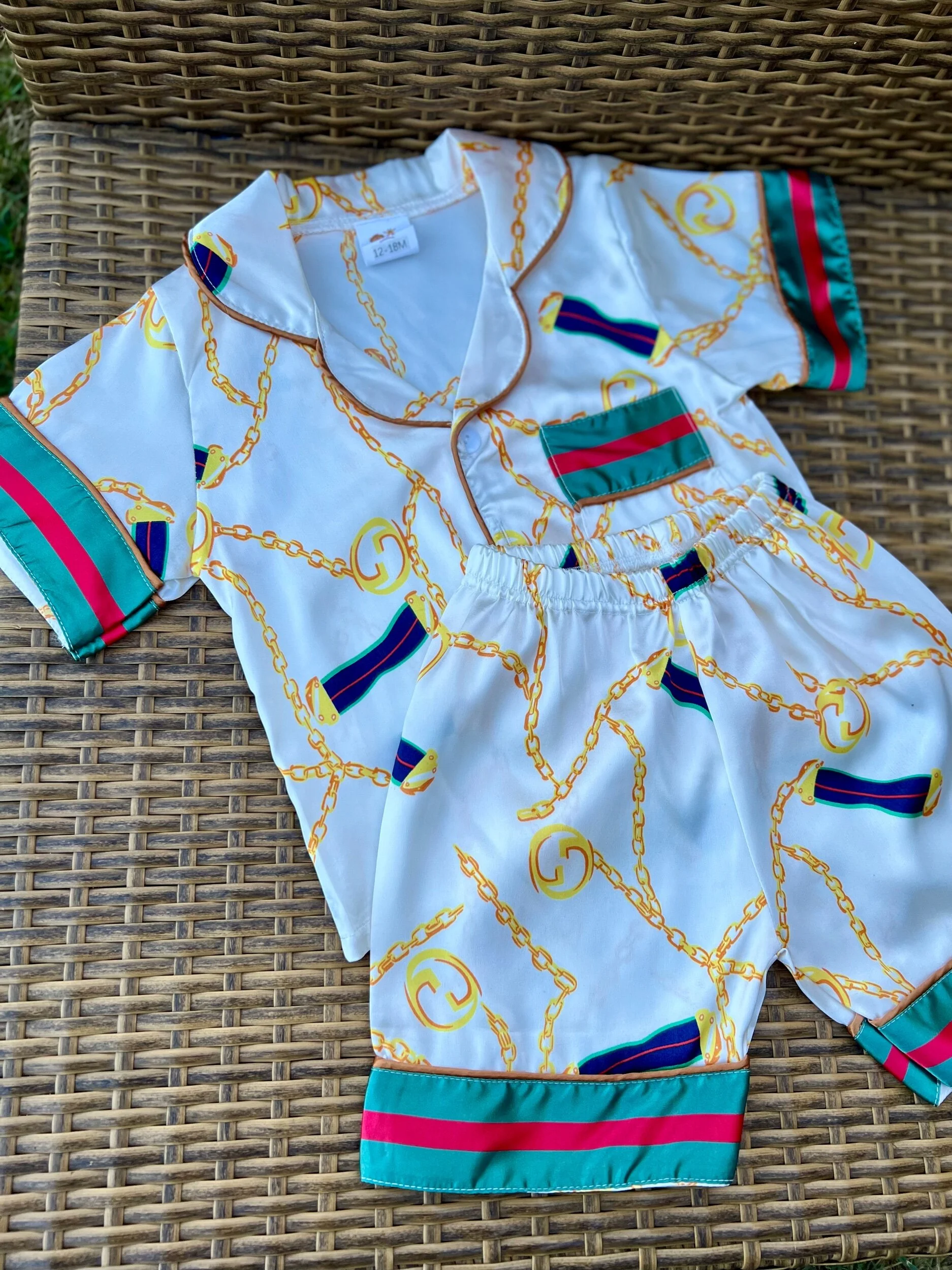 9DFECE2F-14FB-4937-B591-5916BE476340