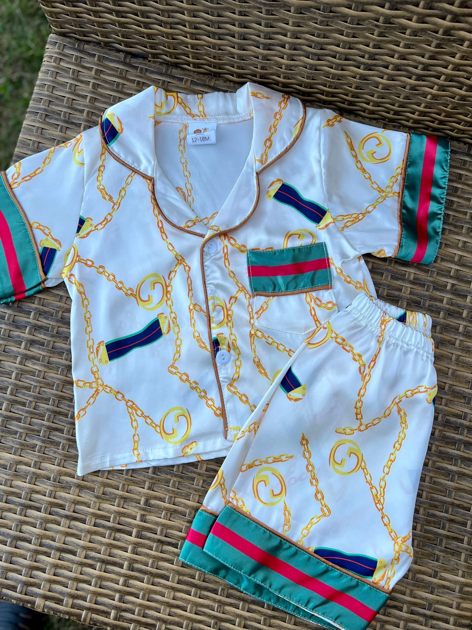 3C7819F4-5630-40B2-B9CA-65C251081FEA