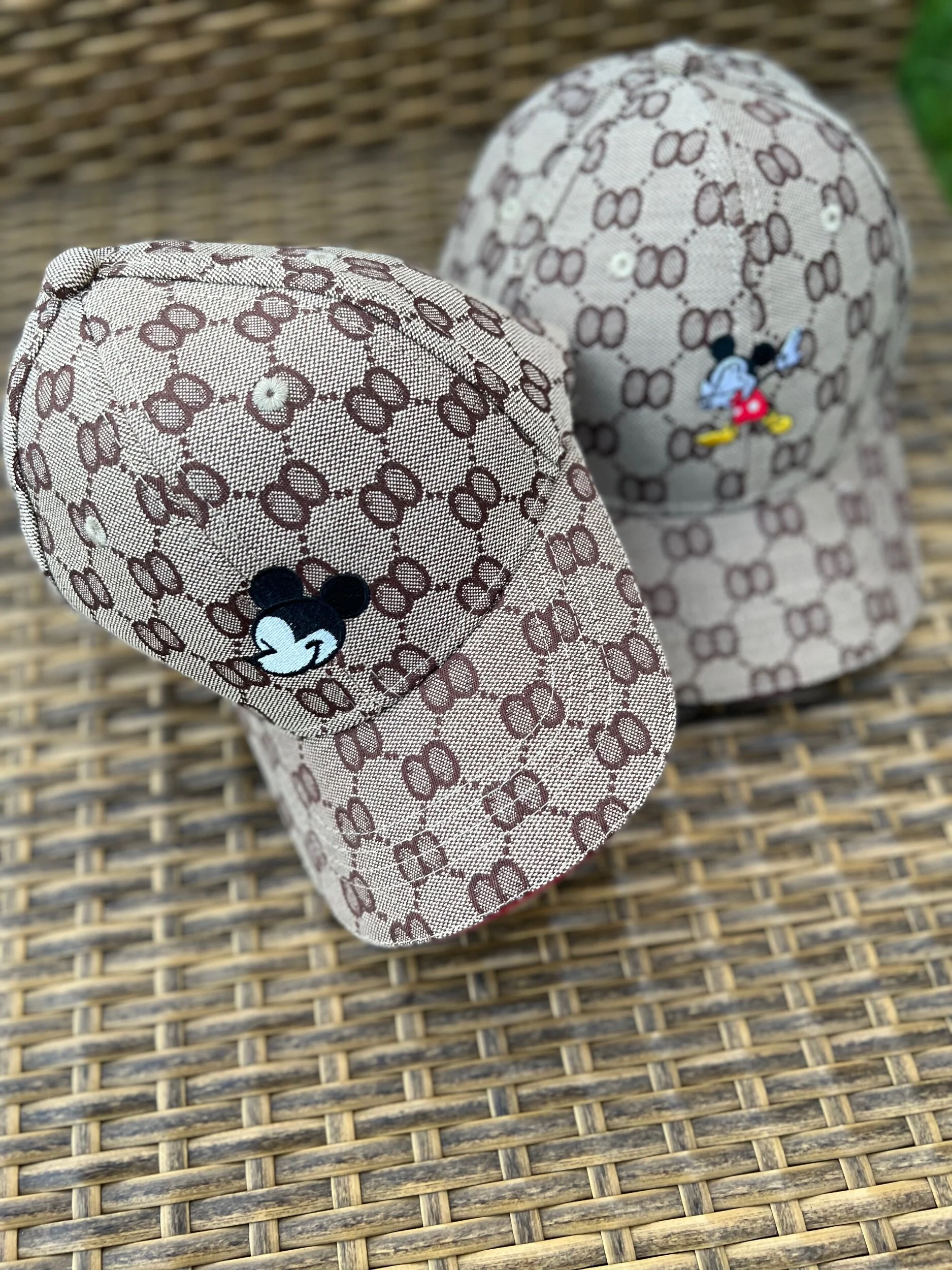 E2590FA8-0E41-4119-8624-7650BFEA6731