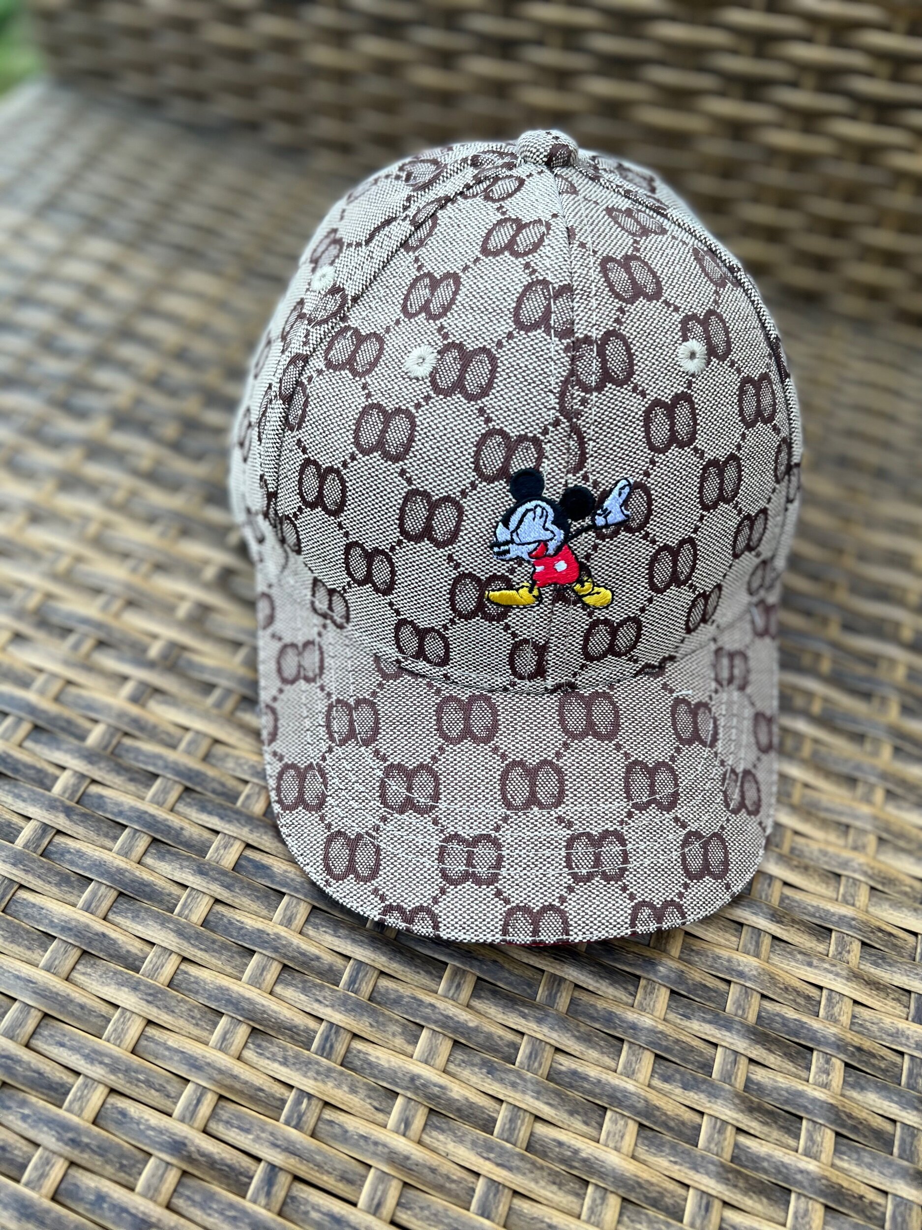 C682371D-2062-4A52-8A8F-1CE57A5F1060