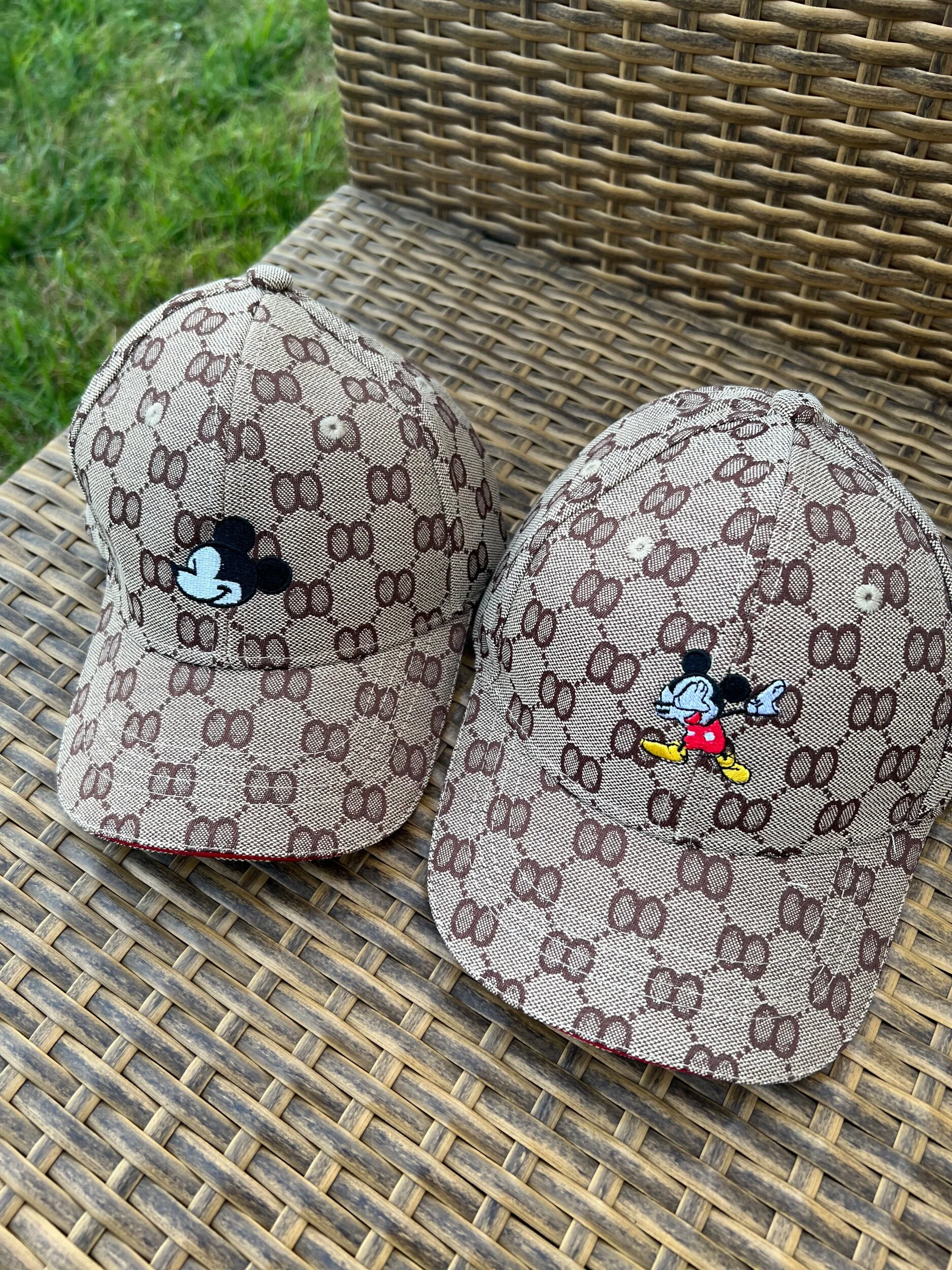 4D7DB3CB-6A01-4DFF-B10C-A13F93B454E8