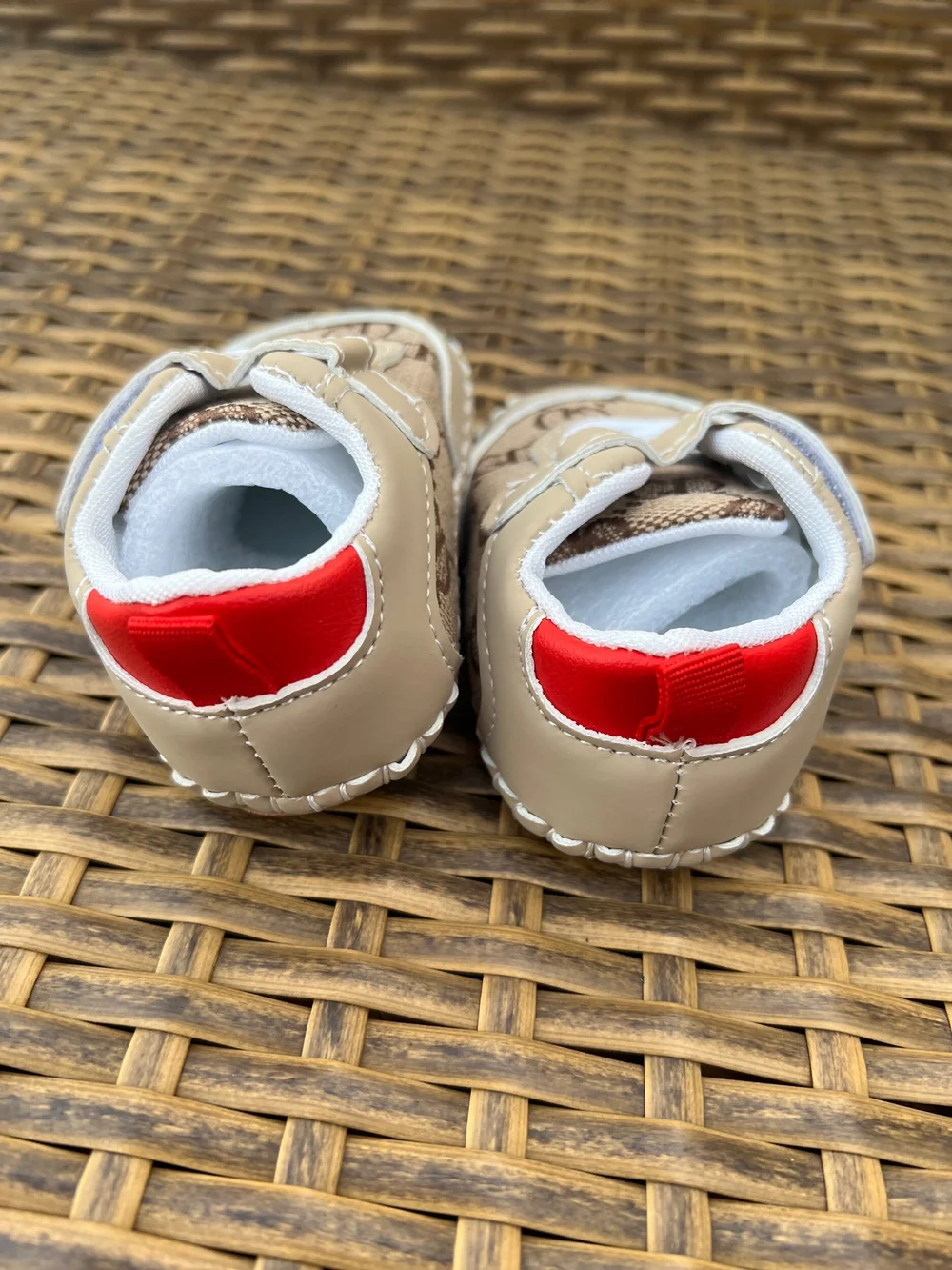 Gd crib shoes — bossy kidz