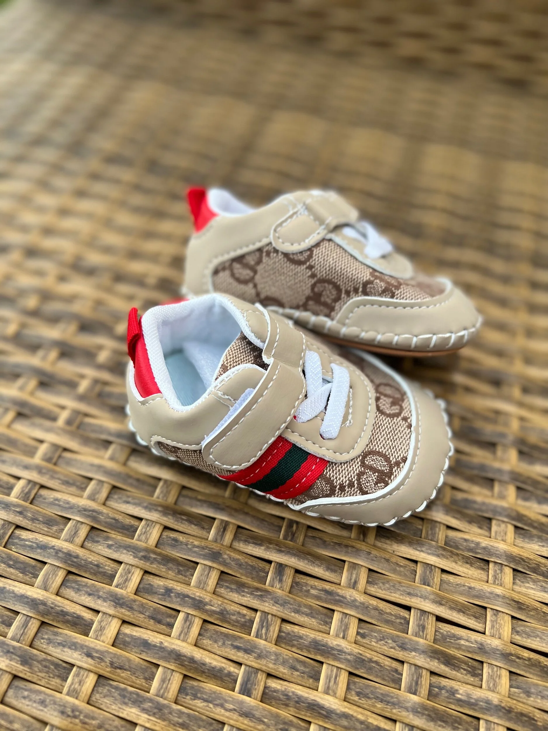 E3DC403F-8693-45F6-AA5A-E2475E9F3C3A