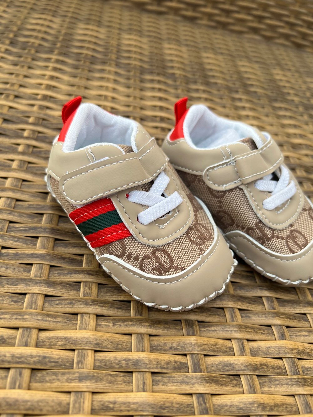 Gd crib shoes — bossy kidz