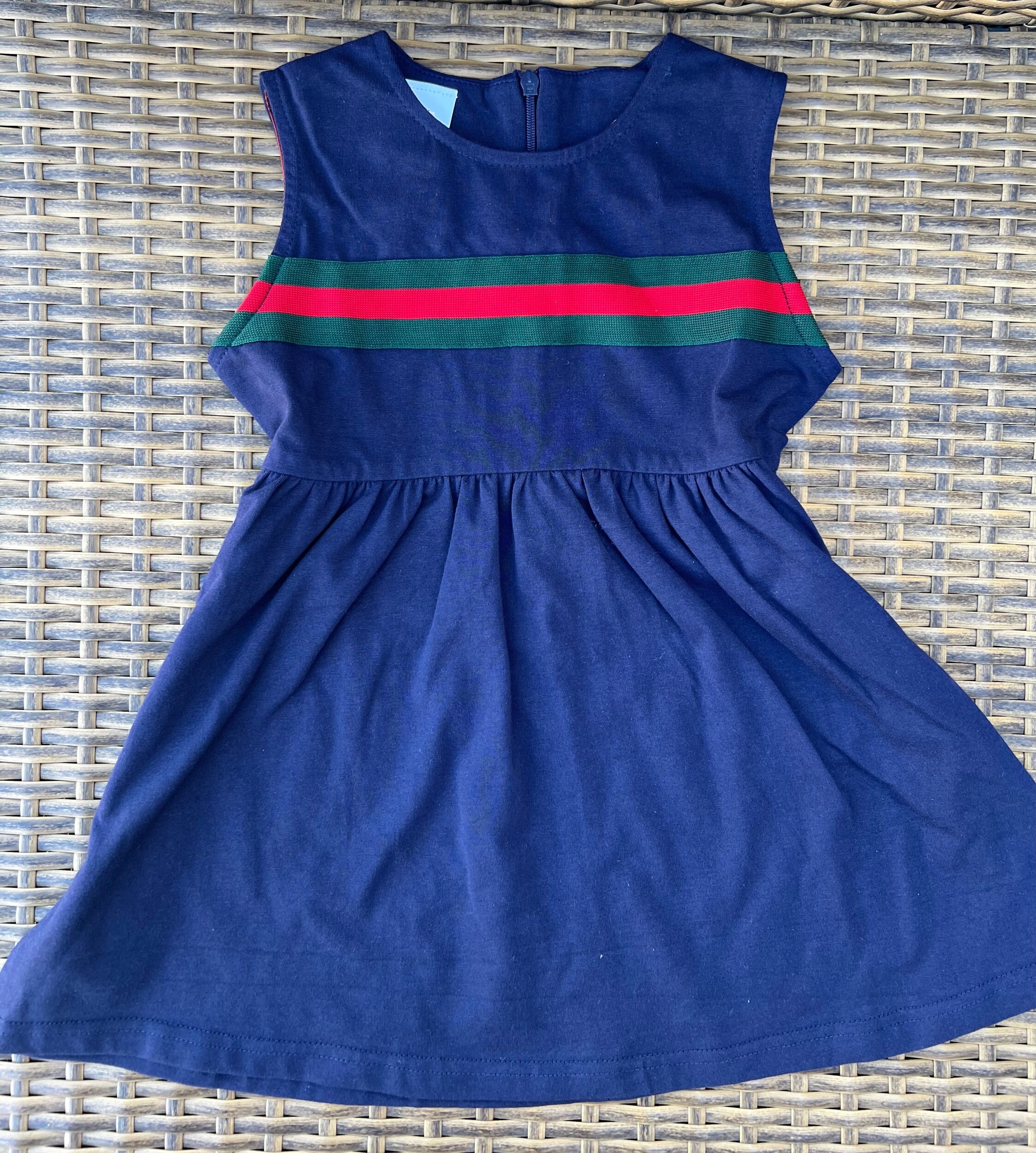 DA763474-4F70-4454-9BB1-E4271C263215