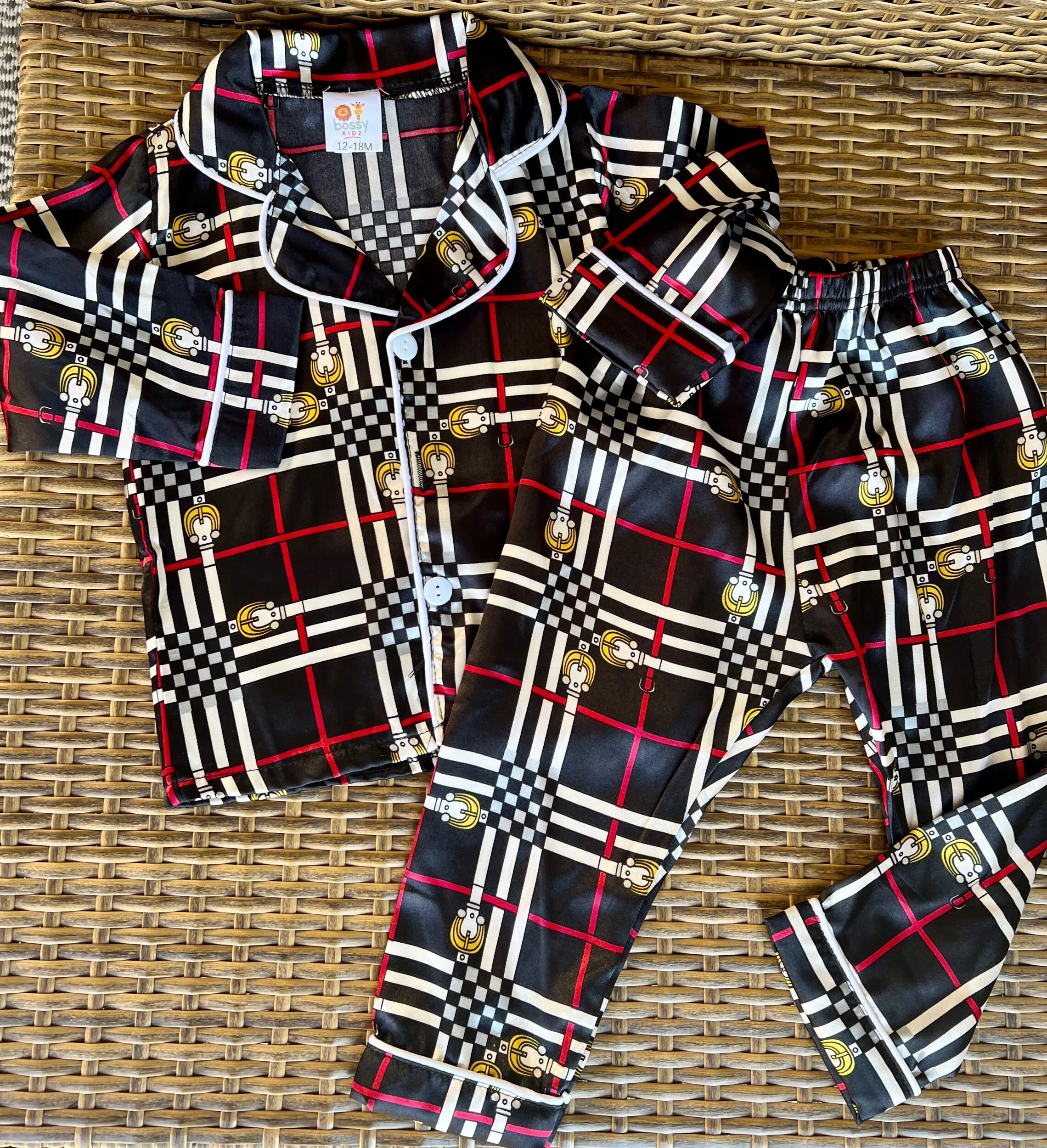 4964AED3-610C-4AE8-B38A-933A2B61EA43