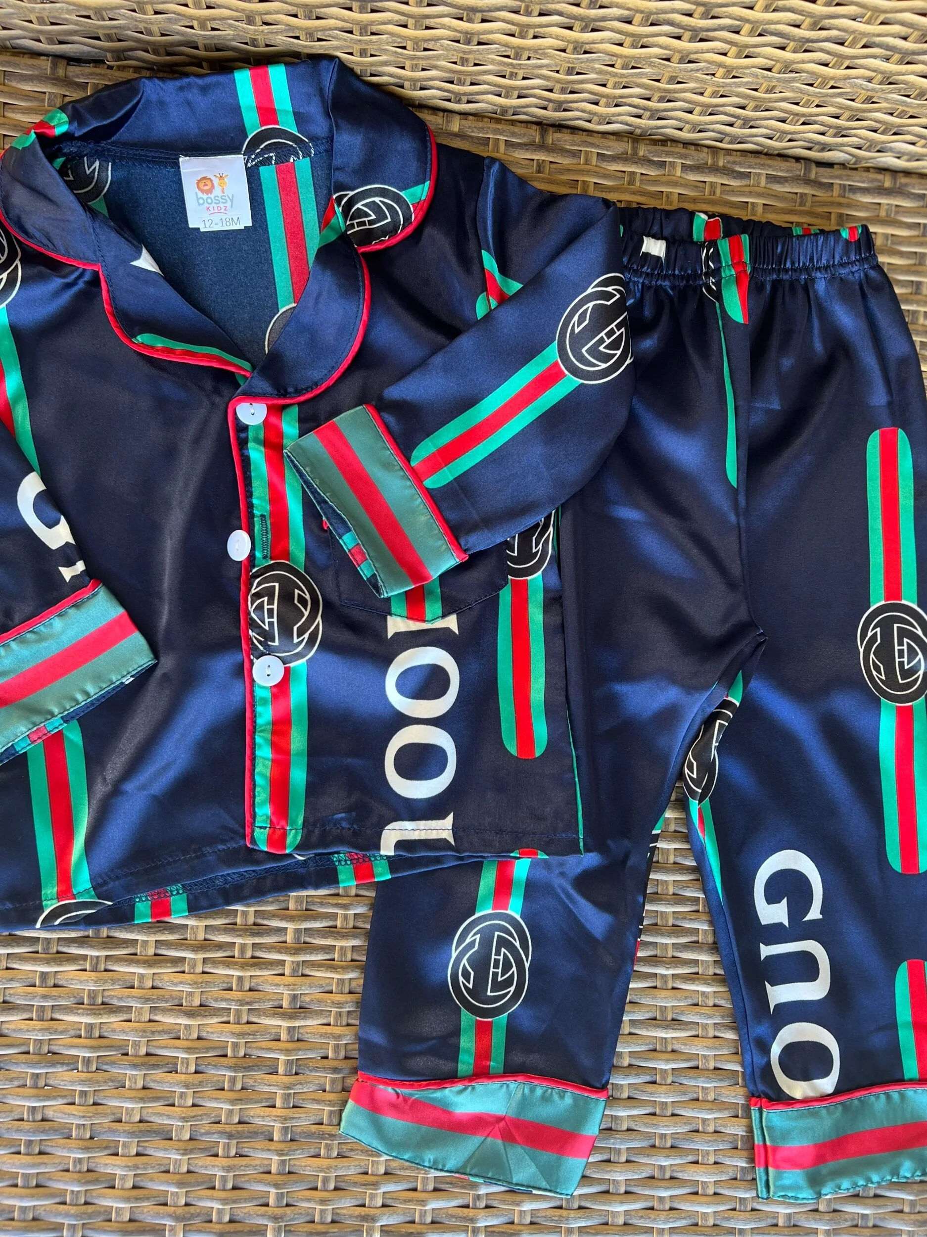 A2D884A3-4FEB-477B-A6C3-8589C8525246