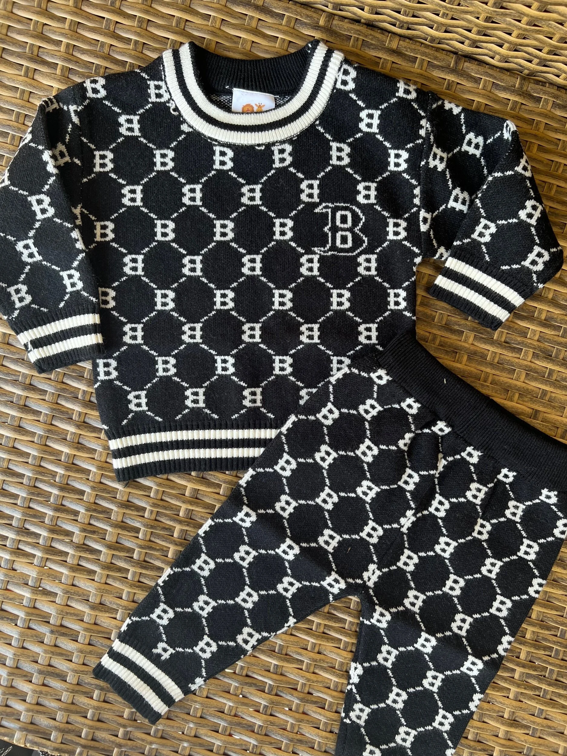 D0E54F76-E46B-41B5-AE8C-2544A12E1F7B