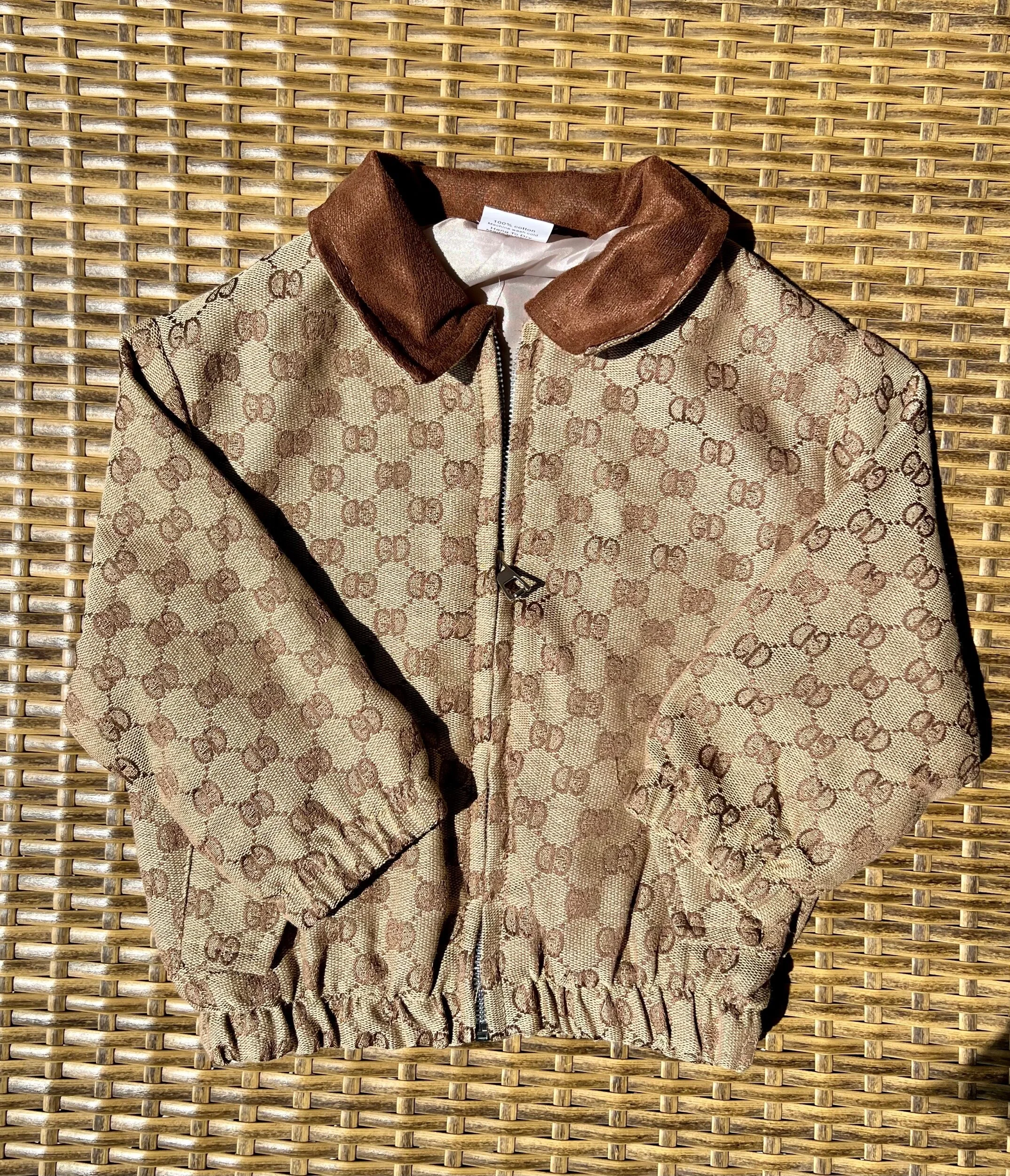 3AE3014E-5899-4D4B-9750-2C98A75CD42C