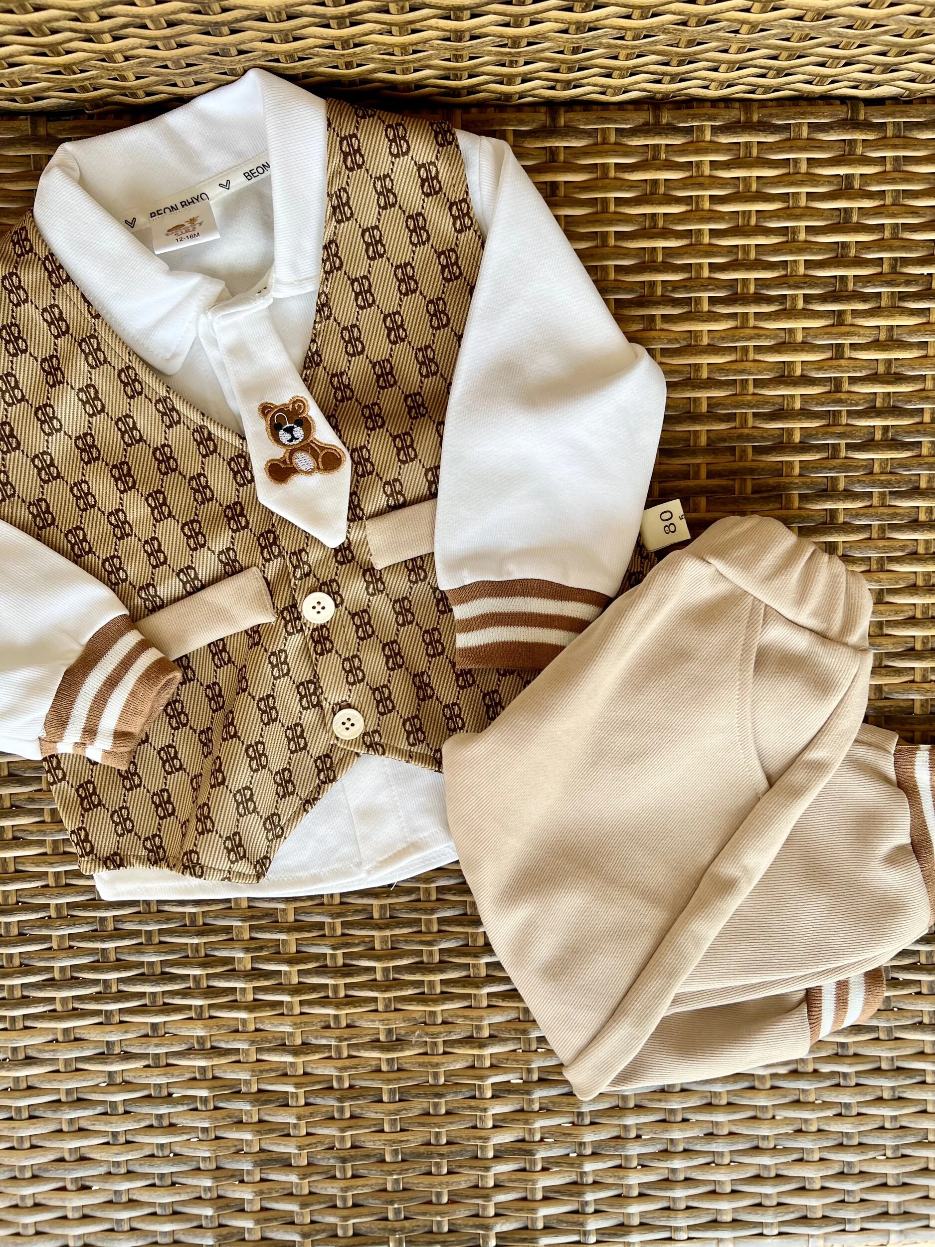 463B8468-9F8A-45B2-88F3-F96A58D2E3E5