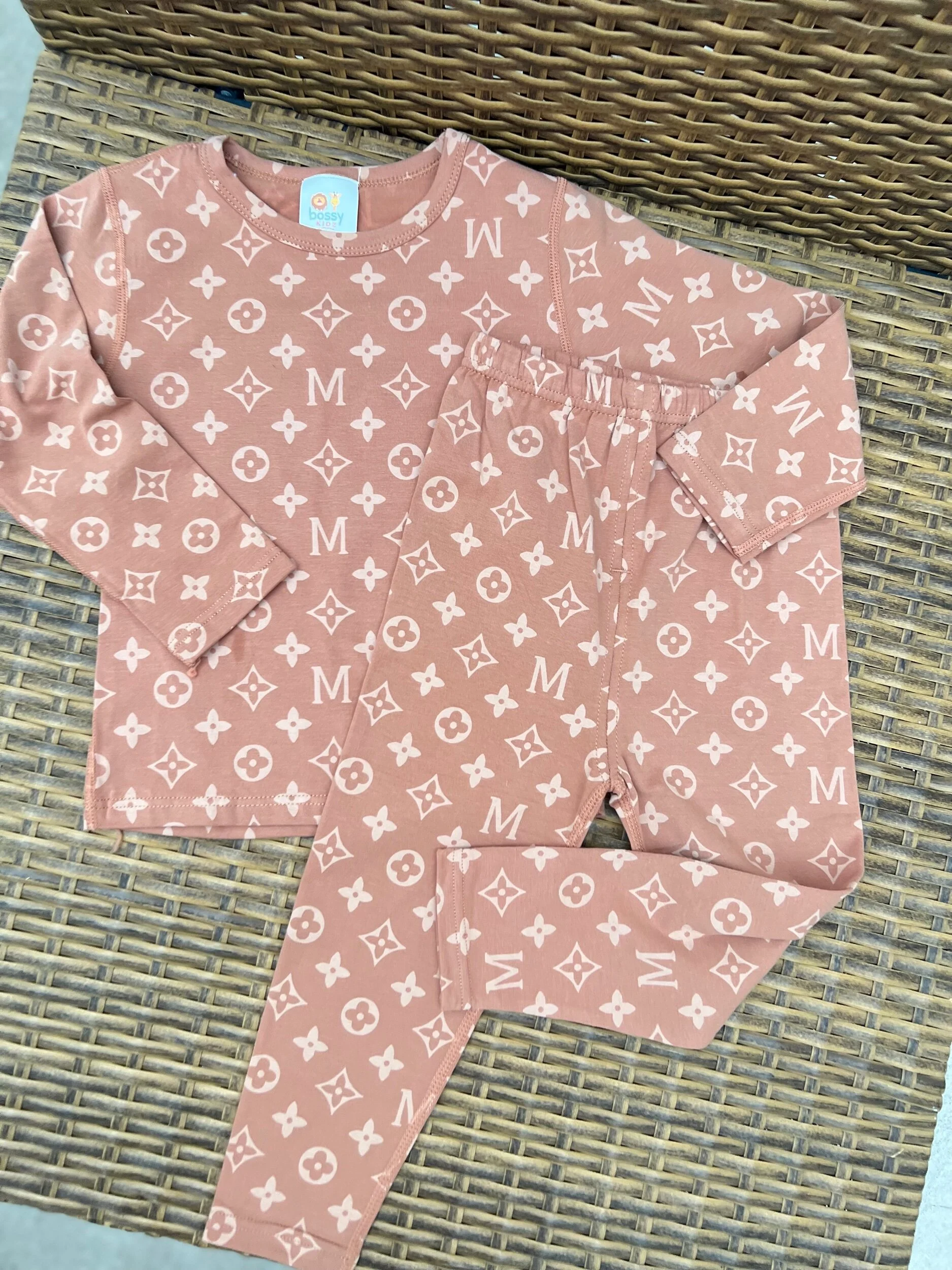 B0E4C228-9470-4B4D-85F8-C85C2D500CA7