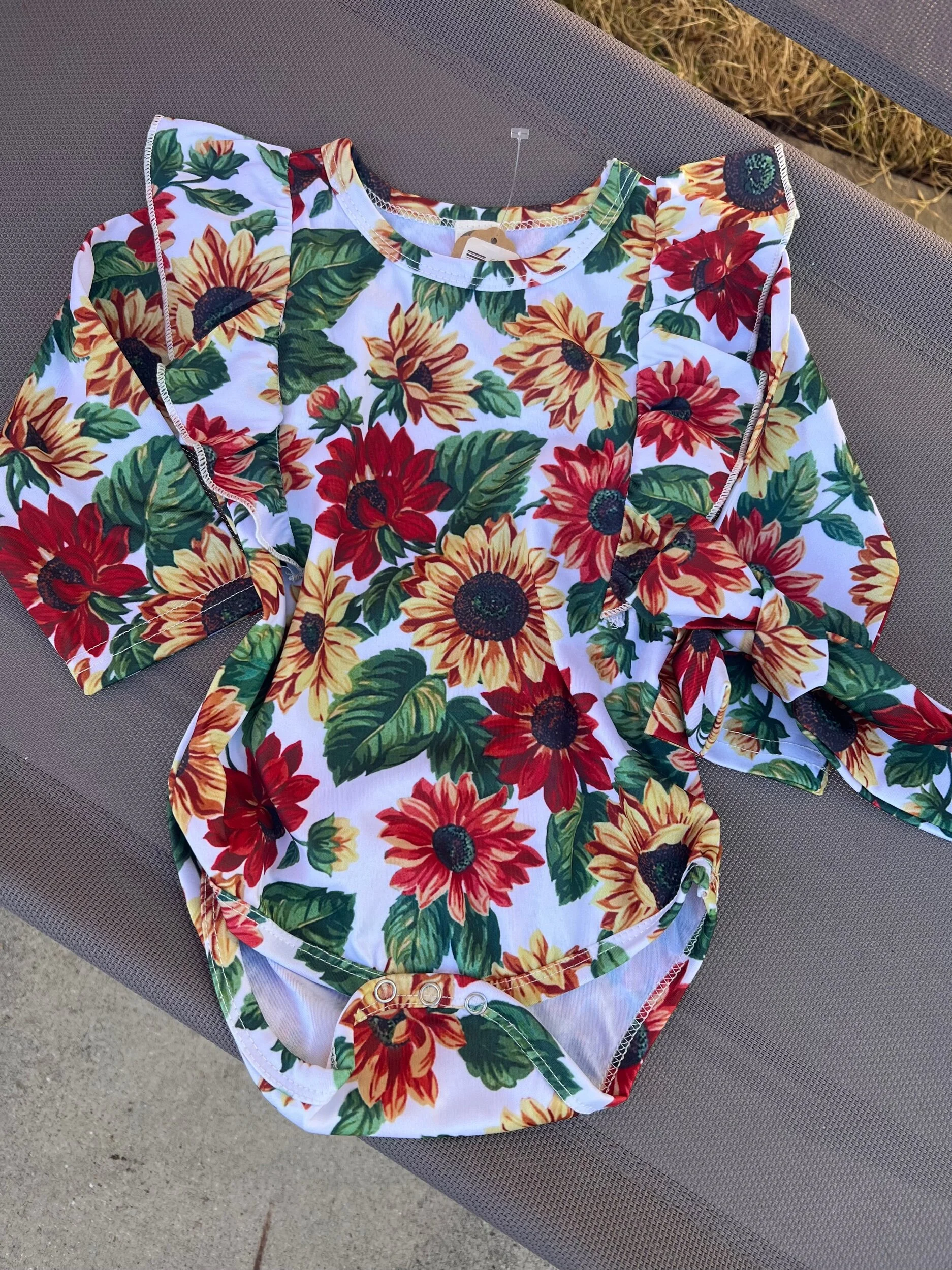 ACB27E6D-7CB6-49CF-9D62-A5C3E8F51945